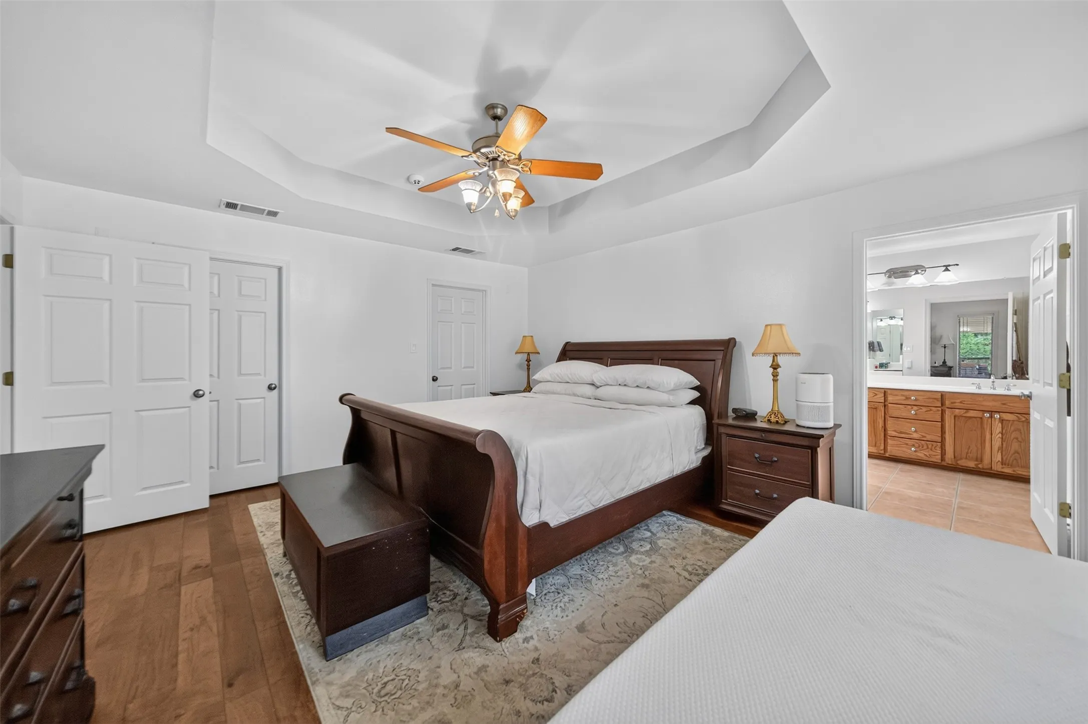 Single Family Residence For Sale in Wood County , 1325 Private Road 7905, Hawkins, Texas 75765, 3 Bedroom, 3 Bathroom, 2 Garage spaces, 2,106 Sqft, built in 2001, mls#21319885, Real Estate Agent in Hawkins, Homes For Sale in Wood county, Homes For Sale in Hawkins, Realtor in Hawkins Texas, Real Estate Brokerage Independent Realty Texas, Luminita Cordes Realtor
