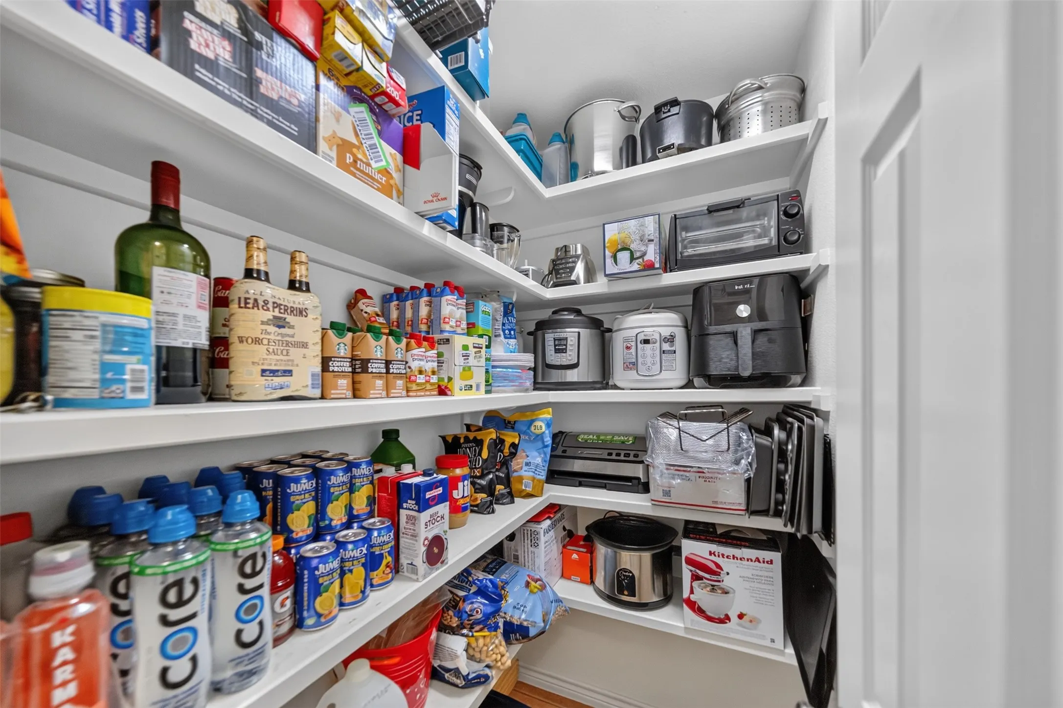 Single Family Residence For Sale in Wood County , 1325 Private Road 7905, Hawkins, Texas 75765, 3 Bedroom, 3 Bathroom, 2 Garage spaces, 2,106 Sqft, built in 2001, mls#21319885, Real Estate Agent in Hawkins, Homes For Sale in Wood county, Homes For Sale in Hawkins, Realtor in Hawkins Texas, Real Estate Brokerage Independent Realty Texas, Luminita Cordes Realtor