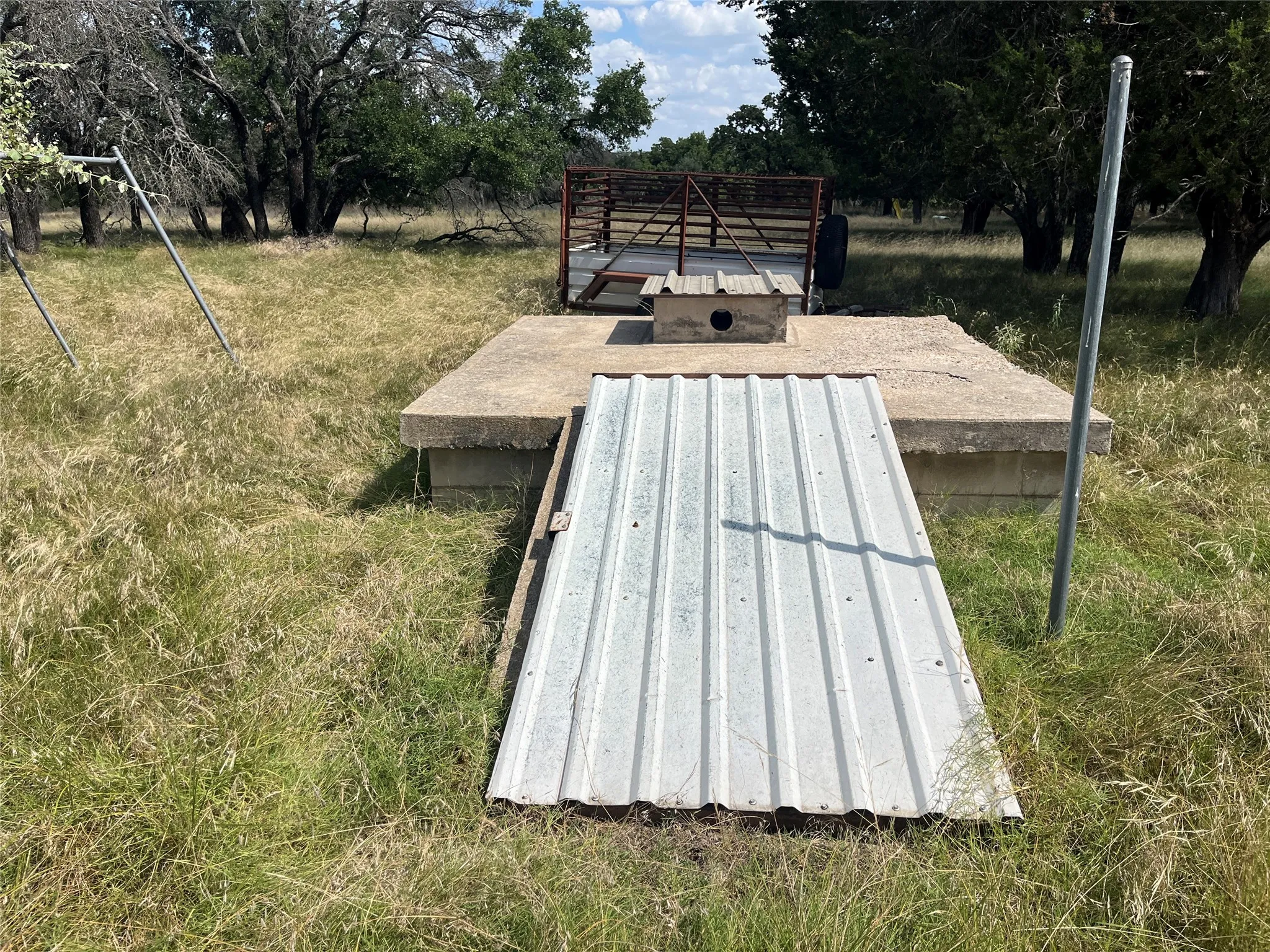 Single Family Residence For Sale in Bosque County , 895 County Road 2480, Hico, Texas 76457, 2 Bedroom, 2 Bathroom, Garage spaces, 1,312 Sqft, built in 1995, mls#21328267, Real Estate Agent in Hico, Homes For Sale in Bosque county, Homes For Sale in Hico, Realtor in Hico Texas, Real Estate Brokerage Independent Realty Texas, Luminita Cordes Realtor