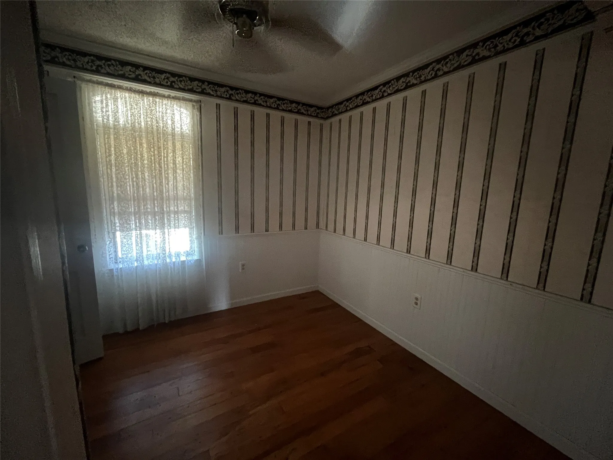 Single Family Residence For Sale in Bosque County , 895 County Road 2480, Hico, Texas 76457, 2 Bedroom, 2 Bathroom, Garage spaces, 1,312 Sqft, built in 1995, mls#21328267, Real Estate Agent in Hico, Homes For Sale in Bosque county, Homes For Sale in Hico, Realtor in Hico Texas, Real Estate Brokerage Independent Realty Texas, Luminita Cordes Realtor