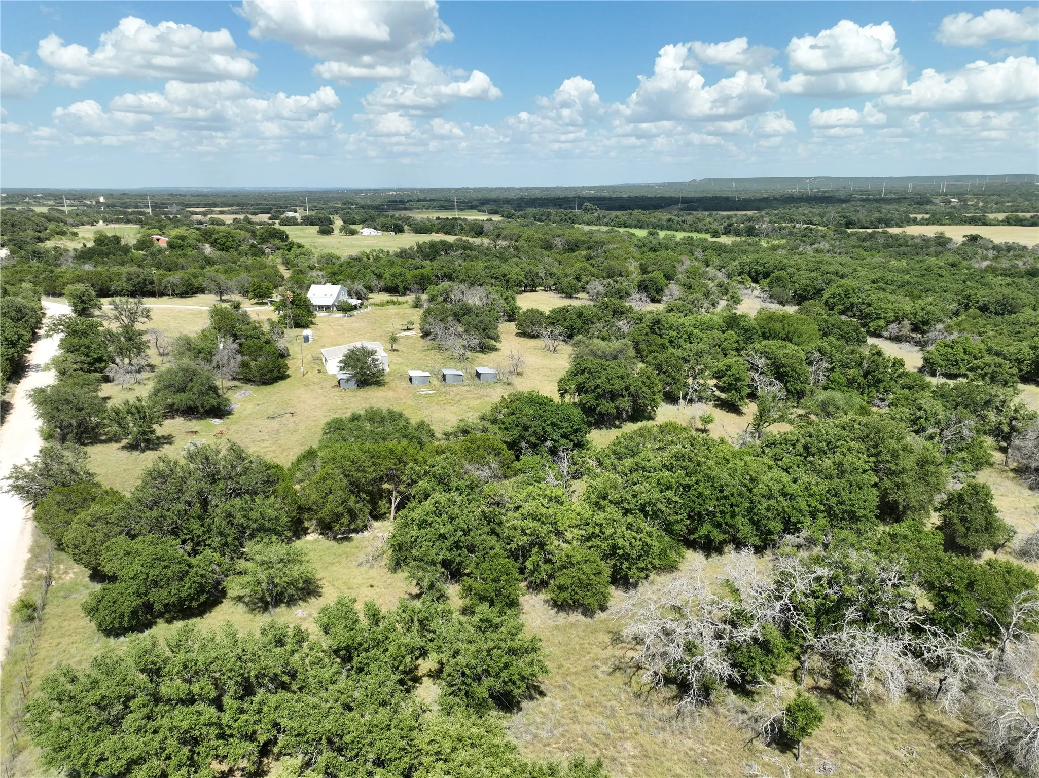 Single Family Residence For Sale in Bosque County , 895 County Road 2480, Hico, Texas 76457, 2 Bedroom, 2 Bathroom, Garage spaces, 1,312 Sqft, built in 1995, mls#21328267, Real Estate Agent in Hico, Homes For Sale in Bosque county, Homes For Sale in Hico, Realtor in Hico Texas, Real Estate Brokerage Independent Realty Texas, Luminita Cordes Realtor