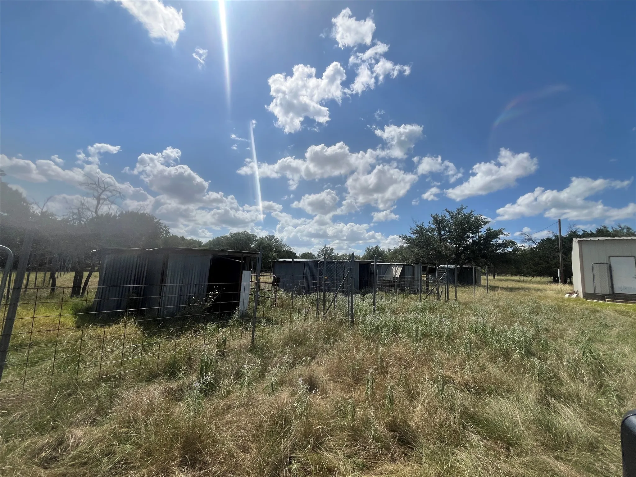 Single Family Residence For Sale in Bosque County , 895 County Road 2480, Hico, Texas 76457, 2 Bedroom, 2 Bathroom, Garage spaces, 1,312 Sqft, built in 1995, mls#21328267, Real Estate Agent in Hico, Homes For Sale in Bosque county, Homes For Sale in Hico, Realtor in Hico Texas, Real Estate Brokerage Independent Realty Texas, Luminita Cordes Realtor