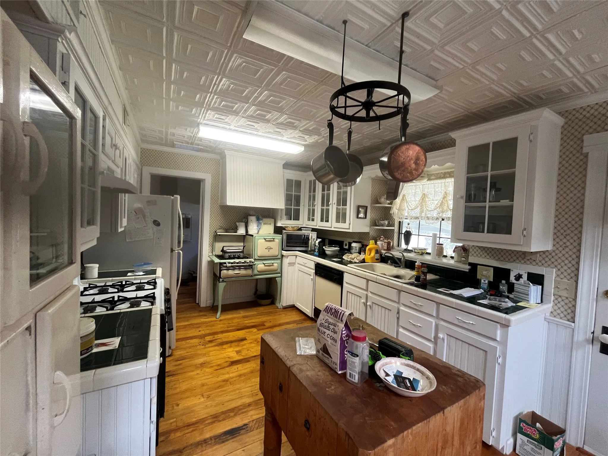 Single Family Residence For Sale in Bosque County , 895 County Road 2480, Hico, Texas 76457, 2 Bedroom, 2 Bathroom, Garage spaces, 1,312 Sqft, built in 1995, mls#21328267, Real Estate Agent in Hico, Homes For Sale in Bosque county, Homes For Sale in Hico, Realtor in Hico Texas, Real Estate Brokerage Independent Realty Texas, Luminita Cordes Realtor