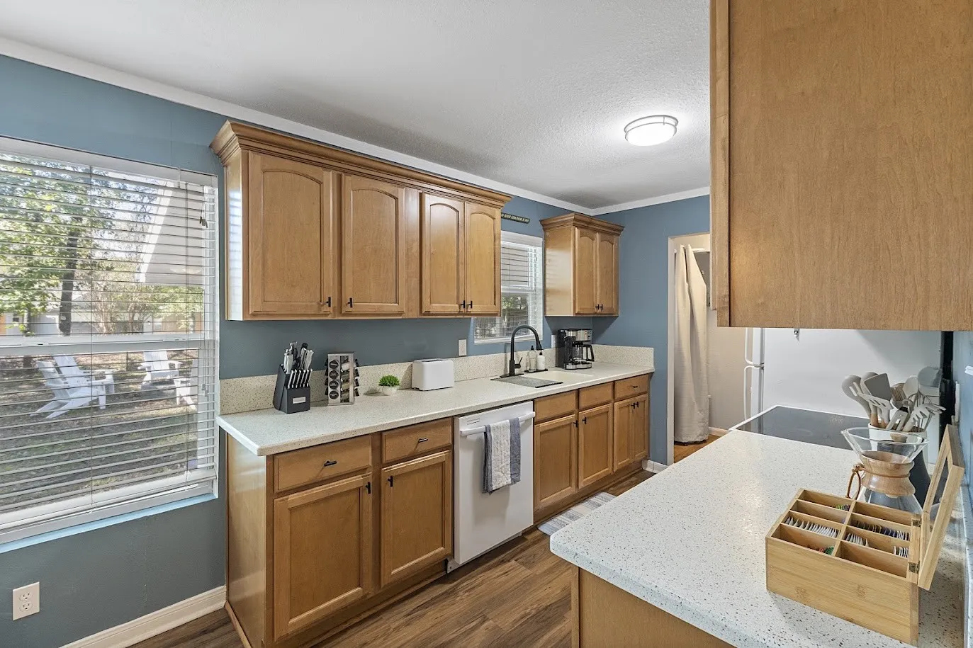 Single Family Residence For Sale in Henderson County , 308 Hickory Drive, Tool, Texas 75143, 3 Bedroom, 2 Bathroom, Garage spaces, 1,306 Sqft, built in 1982, mls#21325752, Real Estate Agent in Tool, Homes For Sale in Henderson county, Homes For Sale in Tool, Realtor in Tool Texas, Real Estate Brokerage Independent Realty Texas, Luminita Cordes Realtor