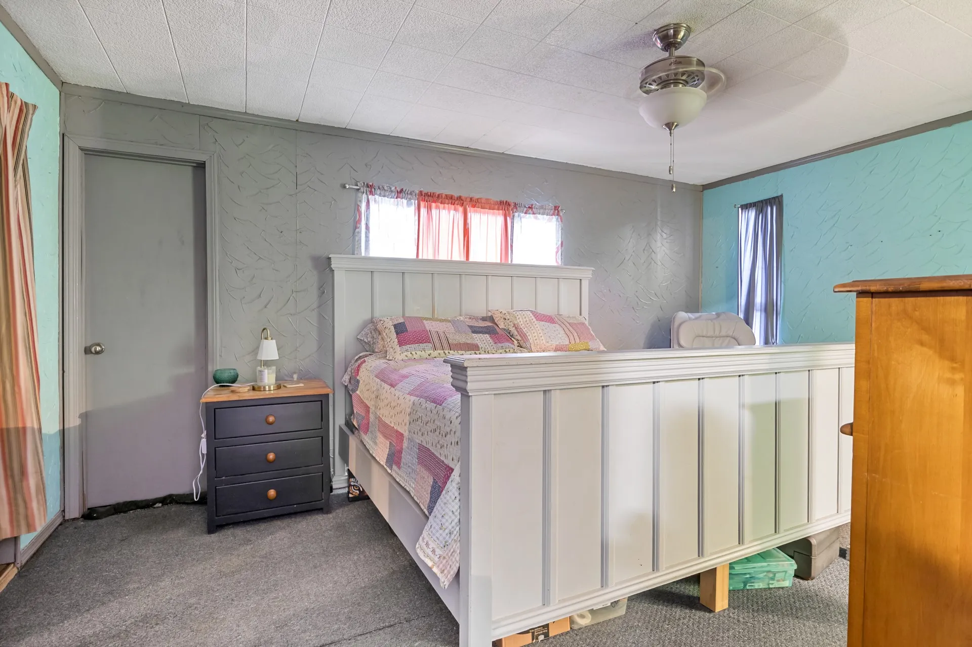Single Family Residence For Sale in Cass County , 1710 COUNTY ROAD 2928, Hughes Springs, Texas 75656, 3 Bedroom, 2 Bathroom, 2 Garage spaces, 2,112 Sqft, built in 1980, mls#21328277, Real Estate Agent in Hughes Springs, Homes For Sale in Cass county, Homes For Sale in Hughes Springs, Realtor in Hughes Springs Texas, Real Estate Brokerage Independent Realty Texas, Luminita Cordes Realtor