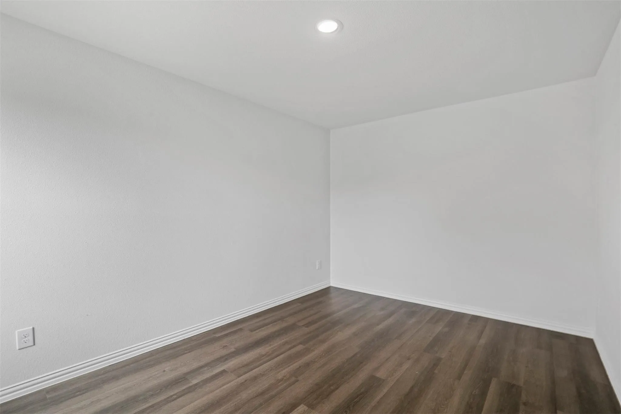 Single Family Residence For Rent in Grayson County , 406 E Munson Street, Denison, Texas 75021, 3 Bedroom, 2 Bathroom, 2 Garage spaces, 1,028 Sqft, built in 2023, mls#21328291, Real Estate Agent in Denison, Homes For Rent in Grayson county, Homes For Rent in Denison, Realtor in Denison Texas, Real Estate Brokerage Independent Realty Texas, Luminita Cordes Realtor