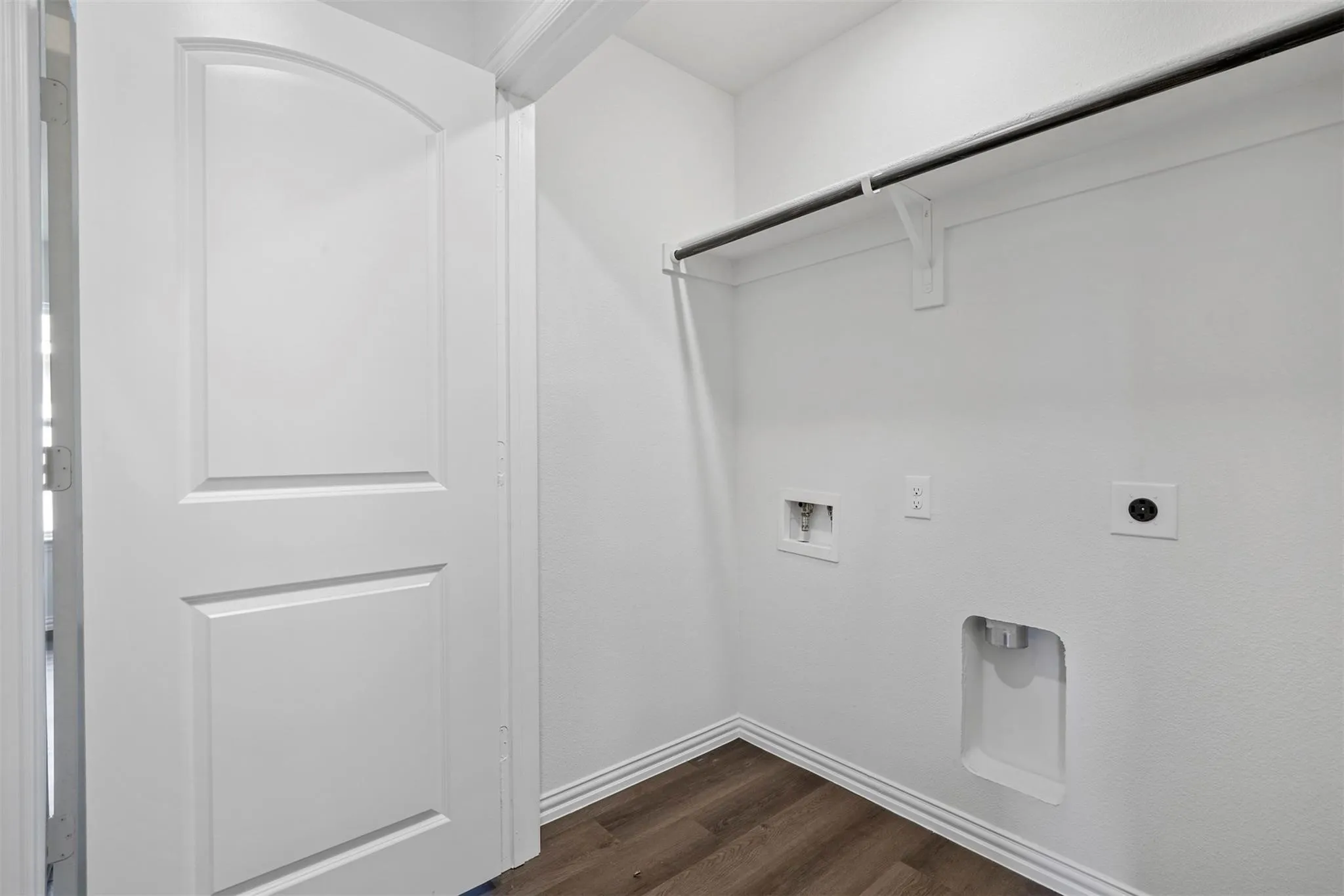 Single Family Residence For Rent in Grayson County , 406 E Munson Street, Denison, Texas 75021, 3 Bedroom, 2 Bathroom, 2 Garage spaces, 1,028 Sqft, built in 2023, mls#21328291, Real Estate Agent in Denison, Homes For Rent in Grayson county, Homes For Rent in Denison, Realtor in Denison Texas, Real Estate Brokerage Independent Realty Texas, Luminita Cordes Realtor