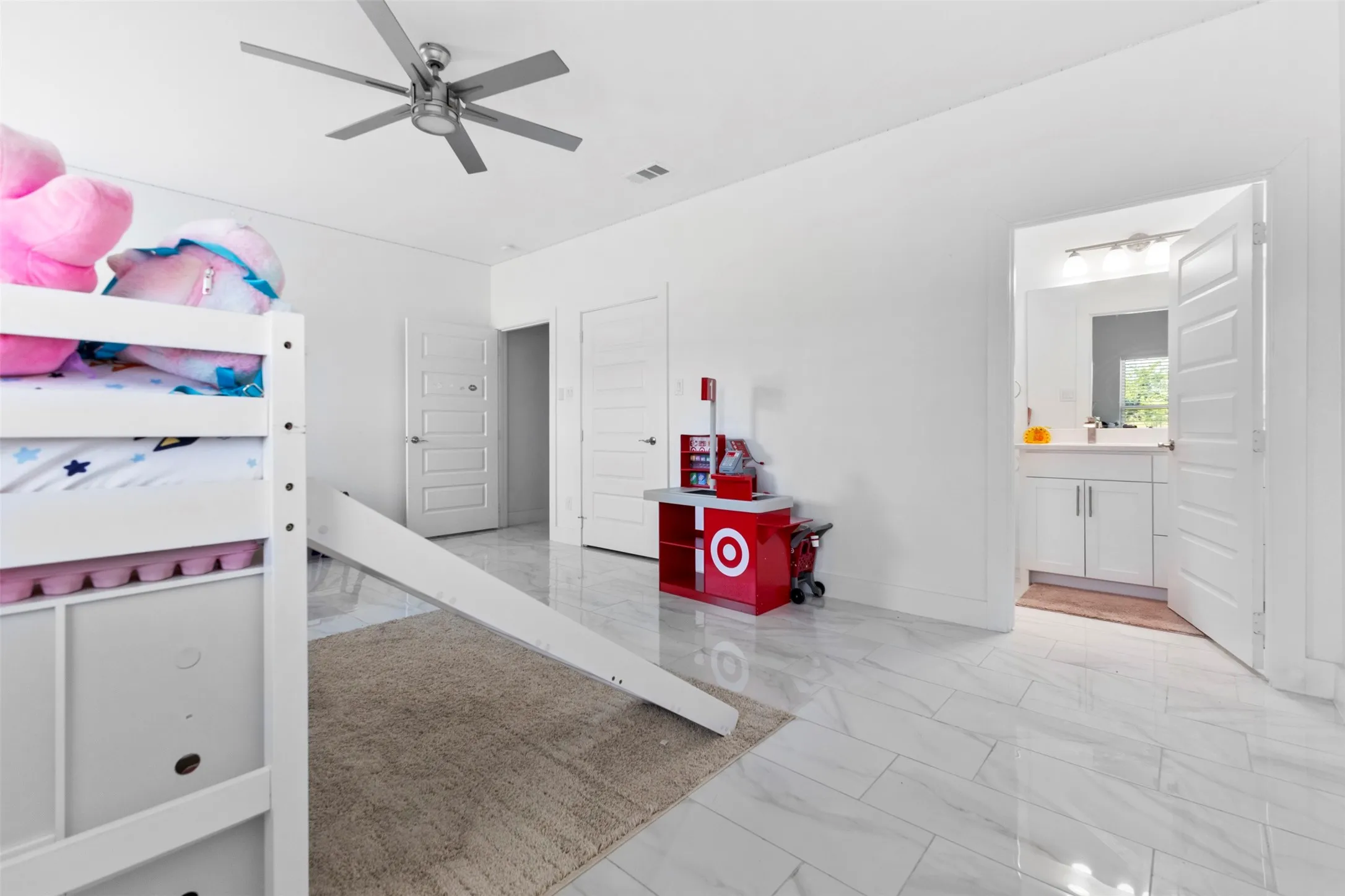 Single Family Residence For Sale in Kaufman County , 2107 Cole Street, Mabank, Texas 75147, 4 Bedroom, 3 Bathroom, 2 Garage spaces, 2,540 Sqft, built in 2023, mls#21328241, Real Estate Agent in Mabank, Homes For Sale in Kaufman county, Homes For Sale in Mabank, Realtor in Mabank Texas, Real Estate Brokerage Independent Realty Texas, Luminita Cordes Realtor