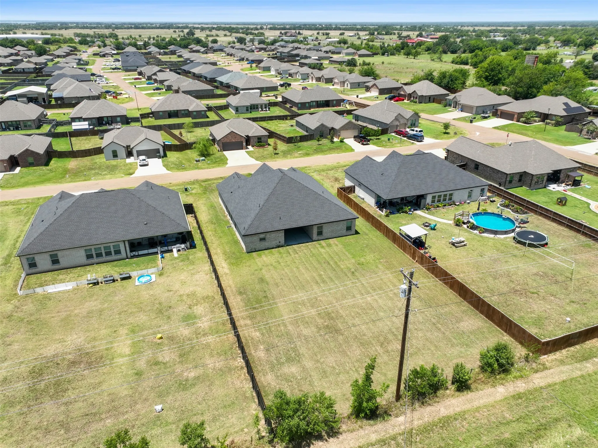 Single Family Residence For Sale in Kaufman County , 2107 Cole Street, Mabank, Texas 75147, 4 Bedroom, 3 Bathroom, 2 Garage spaces, 2,540 Sqft, built in 2023, mls#21328241, Real Estate Agent in Mabank, Homes For Sale in Kaufman county, Homes For Sale in Mabank, Realtor in Mabank Texas, Real Estate Brokerage Independent Realty Texas, Luminita Cordes Realtor