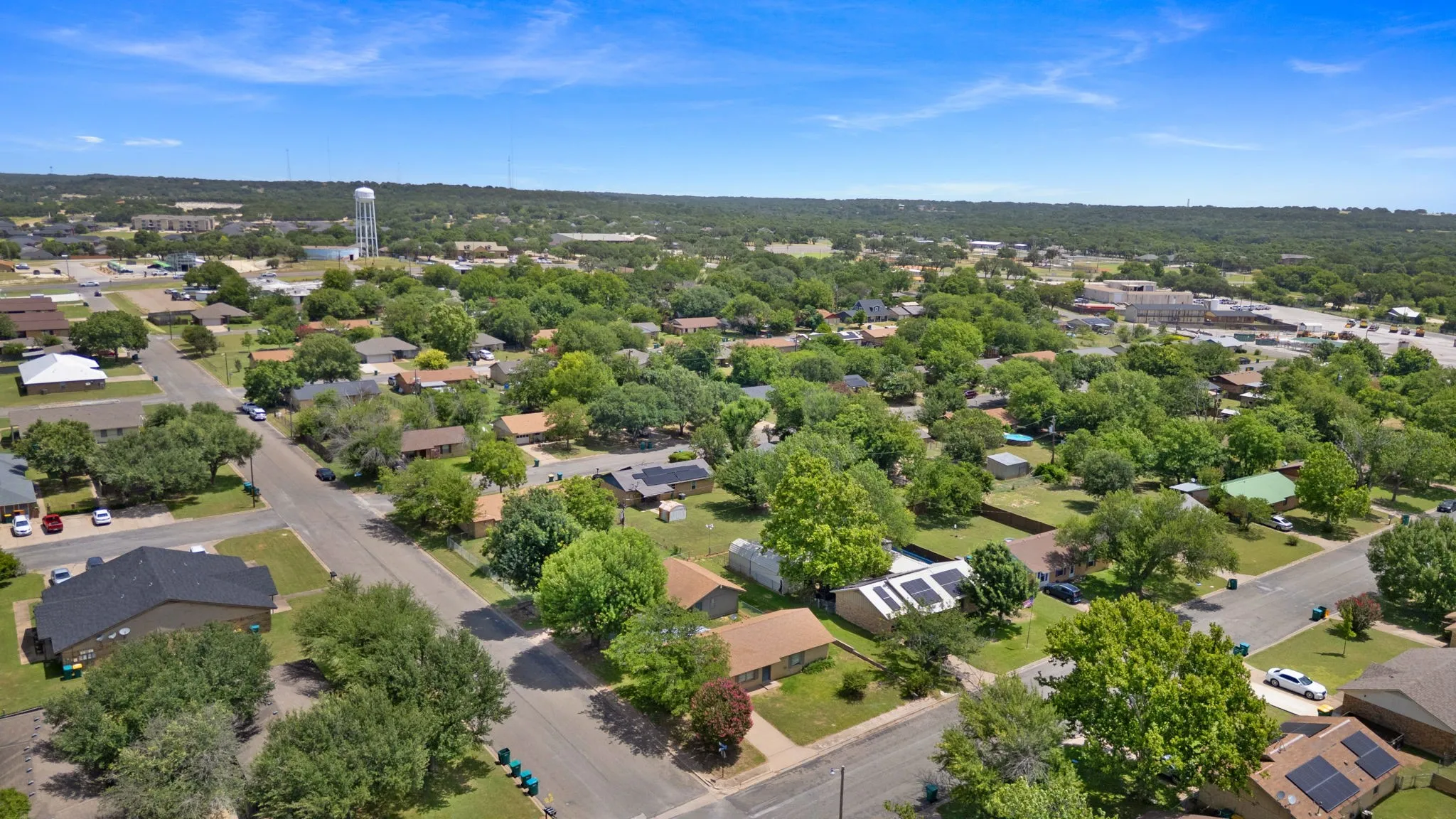 Single Family Residence For Sale in Coryell County , 3401 Jewell Drive, Gatesville, Texas 76528, 2 Bedroom, 1 Bathroom, 1 Garage spaces, 1,200 Sqft, built in 1984, mls#21328289, Real Estate Agent in Gatesville, Homes For Sale in Coryell county, Homes For Sale in Gatesville, Realtor in Gatesville Texas, Real Estate Brokerage Independent Realty Texas, Luminita Cordes Realtor