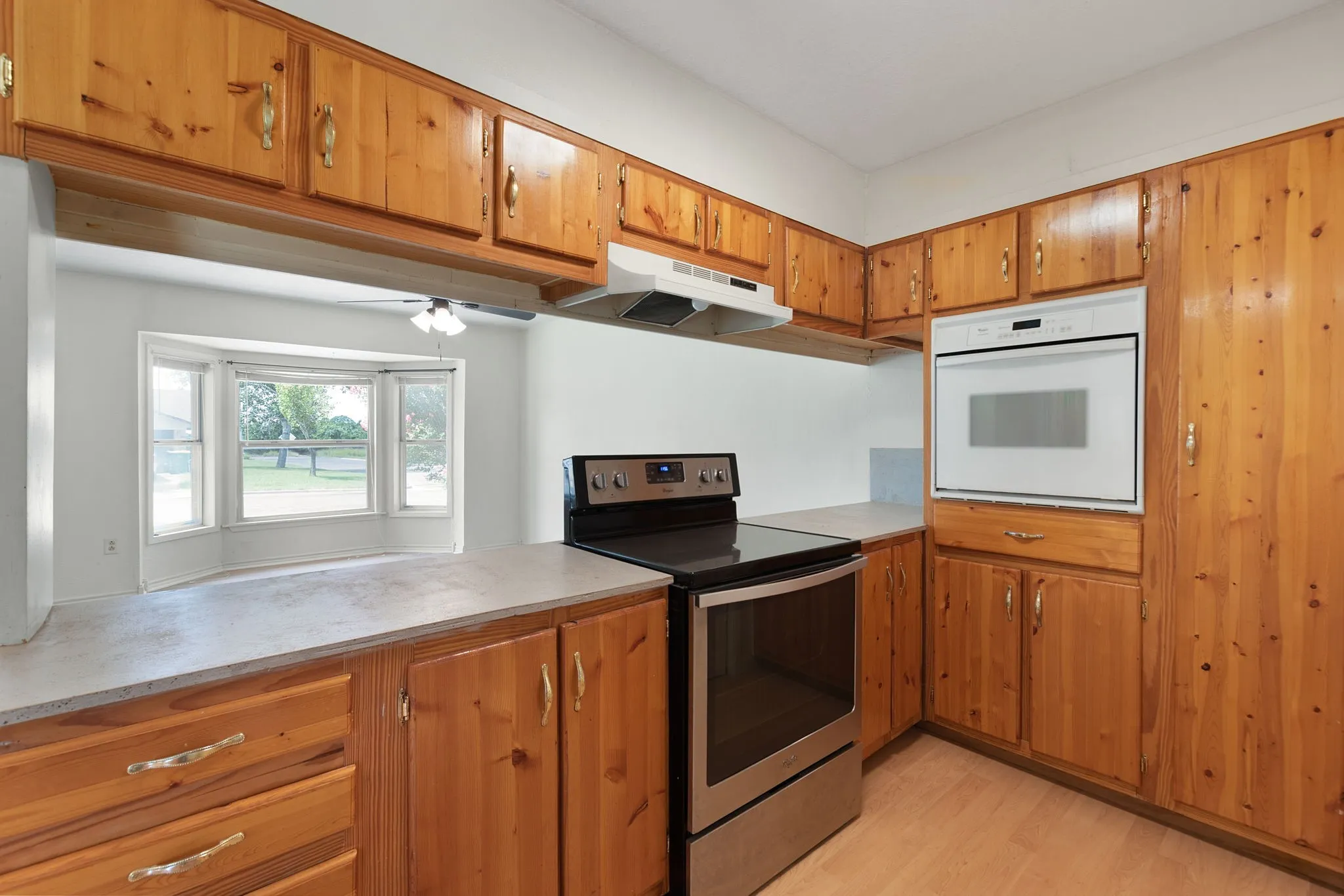 Single Family Residence For Sale in Coryell County , 3401 Jewell Drive, Gatesville, Texas 76528, 2 Bedroom, 1 Bathroom, 1 Garage spaces, 1,200 Sqft, built in 1984, mls#21328289, Real Estate Agent in Gatesville, Homes For Sale in Coryell county, Homes For Sale in Gatesville, Realtor in Gatesville Texas, Real Estate Brokerage Independent Realty Texas, Luminita Cordes Realtor