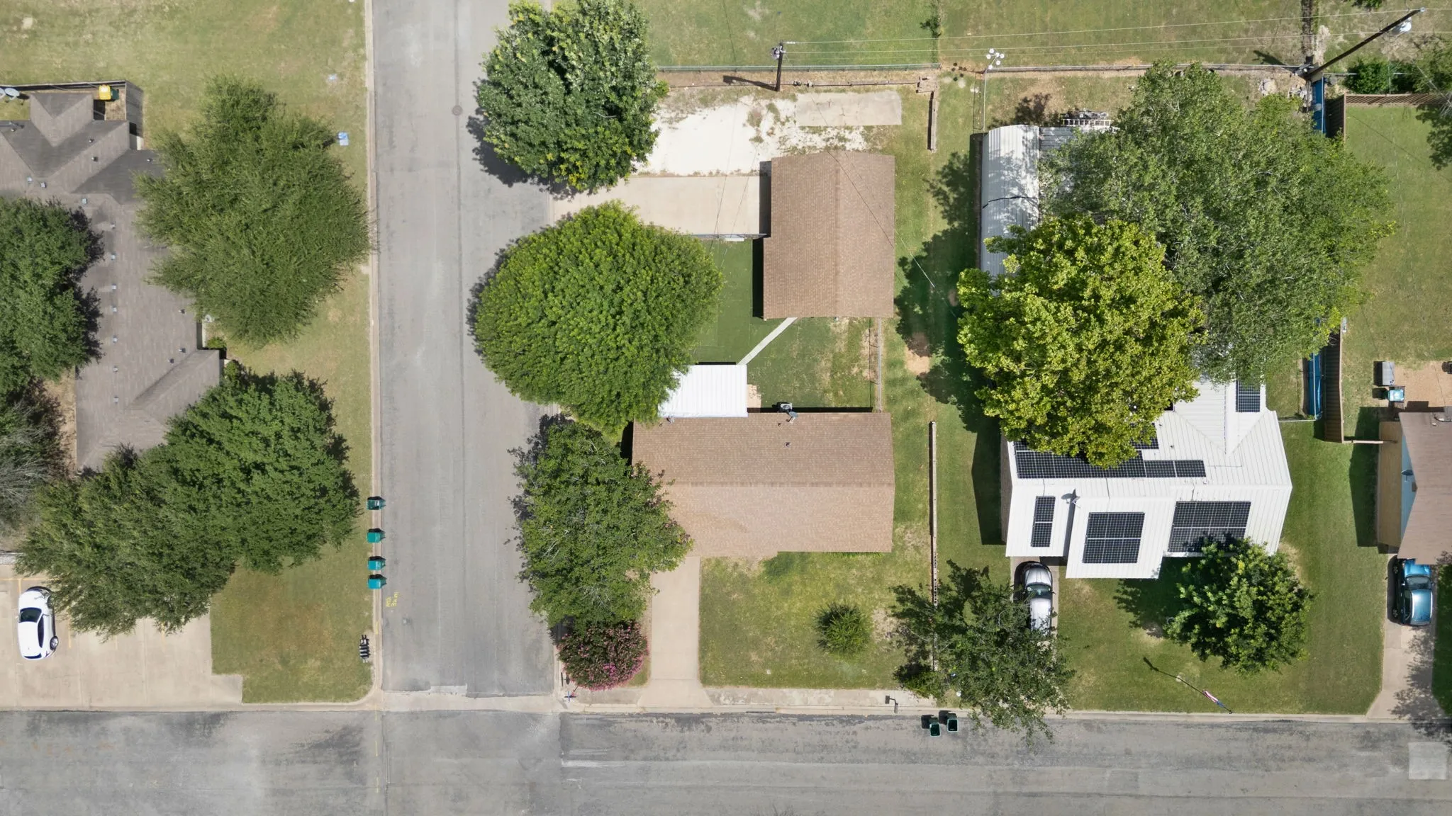 Single Family Residence For Sale in Coryell County , 3401 Jewell Drive, Gatesville, Texas 76528, 2 Bedroom, 1 Bathroom, 1 Garage spaces, 1,200 Sqft, built in 1984, mls#21328289, Real Estate Agent in Gatesville, Homes For Sale in Coryell county, Homes For Sale in Gatesville, Realtor in Gatesville Texas, Real Estate Brokerage Independent Realty Texas, Luminita Cordes Realtor