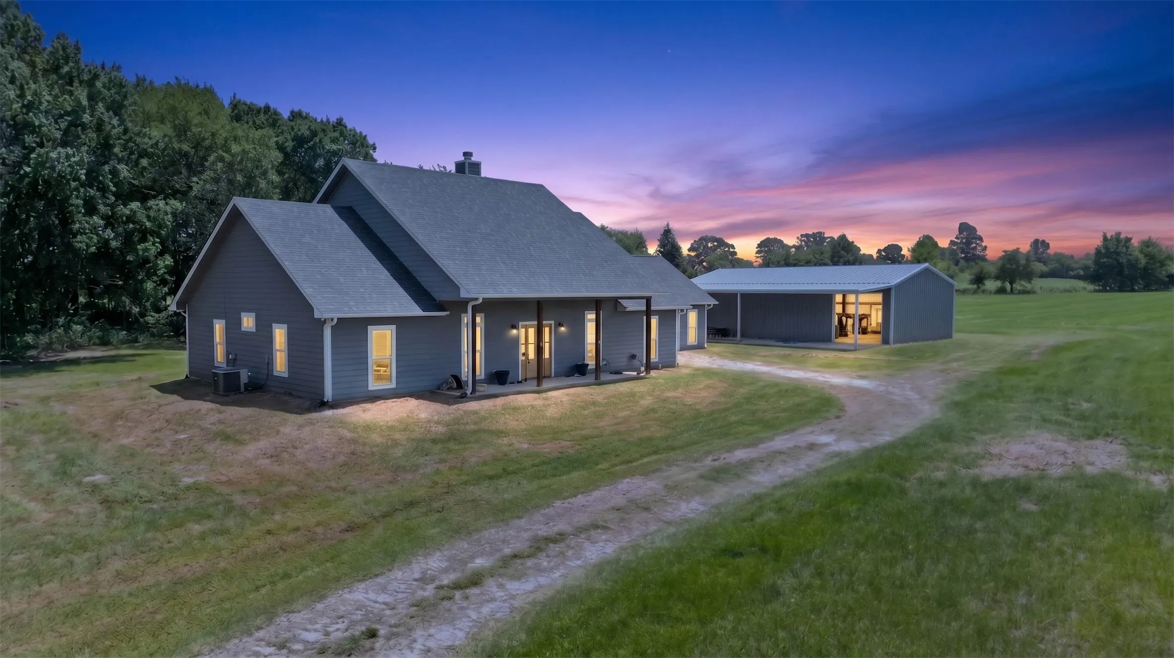 Farm For Sale in Wood County , 1094 County Road 2389, Alba, Texas 75410, 4 Bedroom, 3 Bathroom, 4 Garage spaces, 1,870 Sqft, built in 2019, mls#21328293, Real Estate Agent in Alba, Homes For Sale in Wood county, Homes For Sale in Alba, Realtor in Alba Texas, Real Estate Brokerage Independent Realty Texas, Luminita Cordes Realtor
