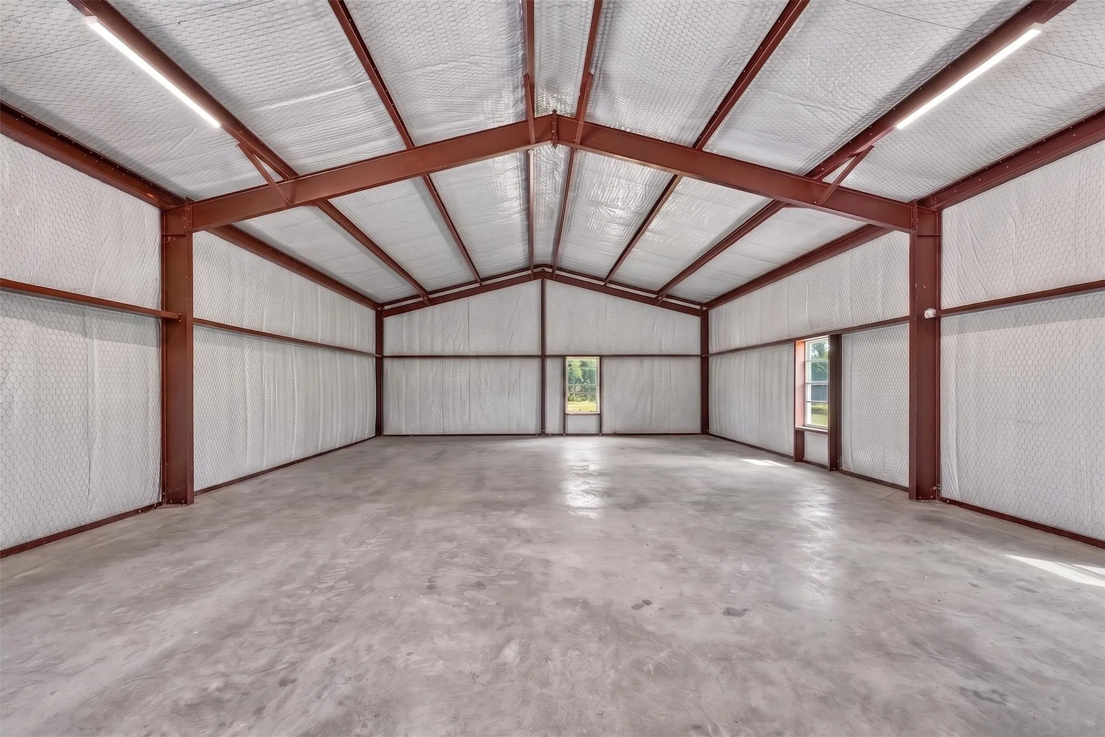 Farm For Sale in Wood County , 1094 County Road 2389, Alba, Texas 75410, 4 Bedroom, 3 Bathroom, 4 Garage spaces, 1,870 Sqft, built in 2019, mls#21328293, Real Estate Agent in Alba, Homes For Sale in Wood county, Homes For Sale in Alba, Realtor in Alba Texas, Real Estate Brokerage Independent Realty Texas, Luminita Cordes Realtor