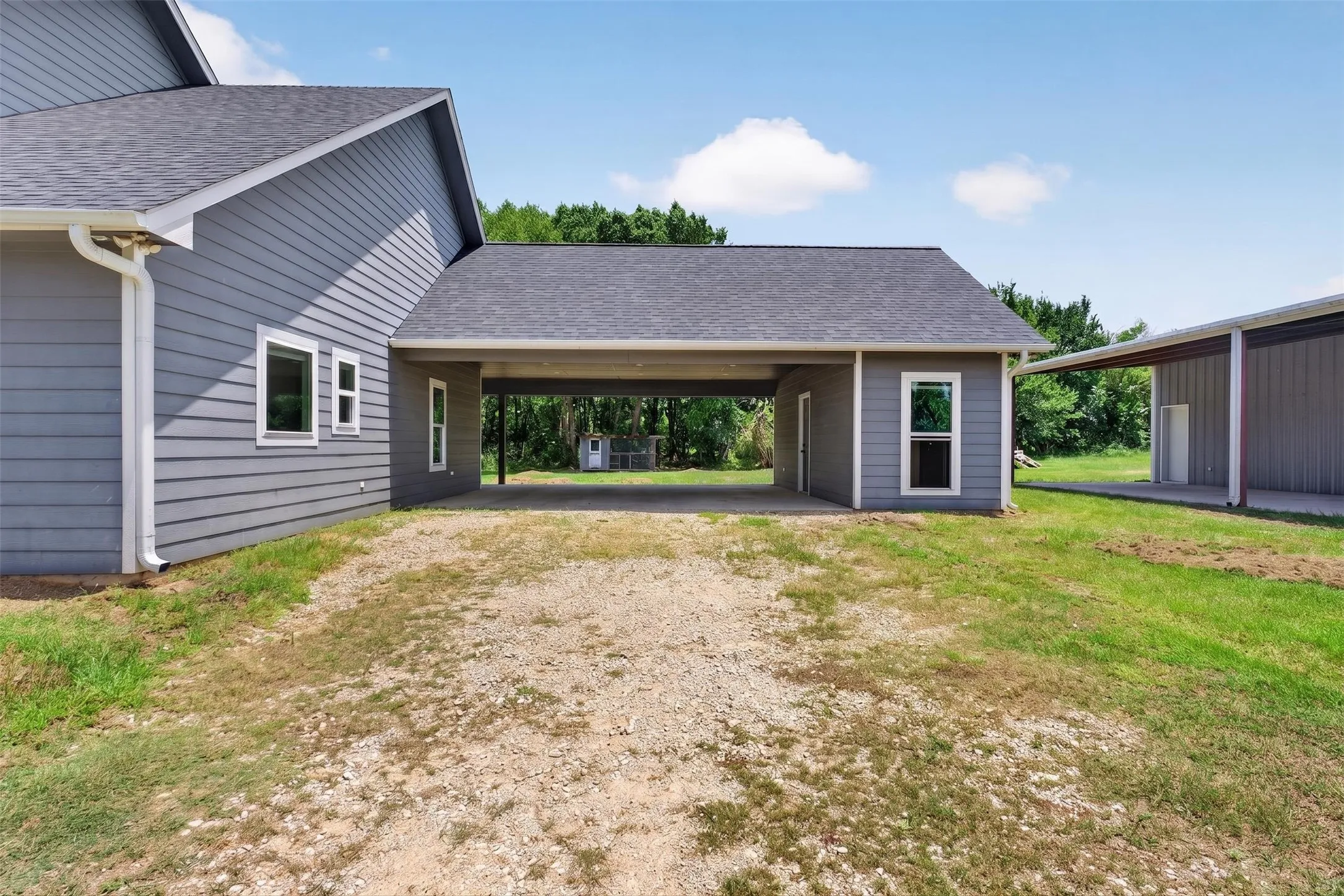 Farm For Sale in Wood County , 1094 County Road 2389, Alba, Texas 75410, 4 Bedroom, 3 Bathroom, 4 Garage spaces, 1,870 Sqft, built in 2019, mls#21328293, Real Estate Agent in Alba, Homes For Sale in Wood county, Homes For Sale in Alba, Realtor in Alba Texas, Real Estate Brokerage Independent Realty Texas, Luminita Cordes Realtor