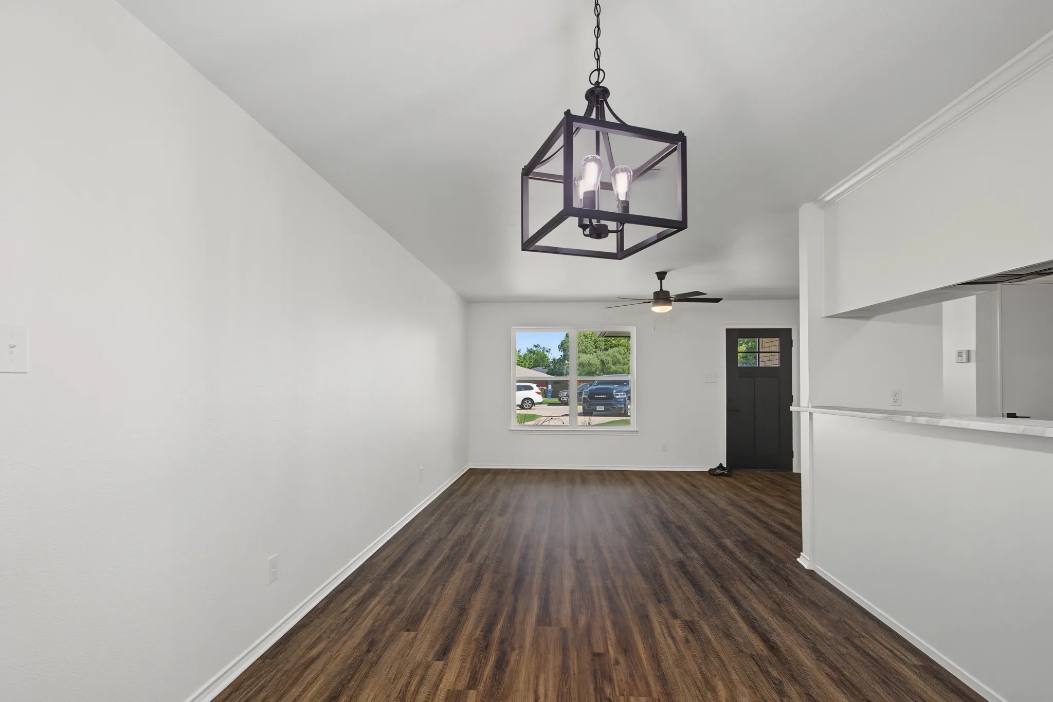 Single Family Residence For Sale in Denton County , 815 Steve Ct, Sanger, Texas 76266, 3 Bedroom, 2 Bathroom, 1 Garage spaces, 1,094 Sqft, built in 1994, mls#21328284, Real Estate Agent in Sanger, Homes For Sale in Denton county, Homes For Sale in Sanger, Realtor in Sanger Texas, Real Estate Brokerage Independent Realty Texas, Luminita Cordes Realtor
