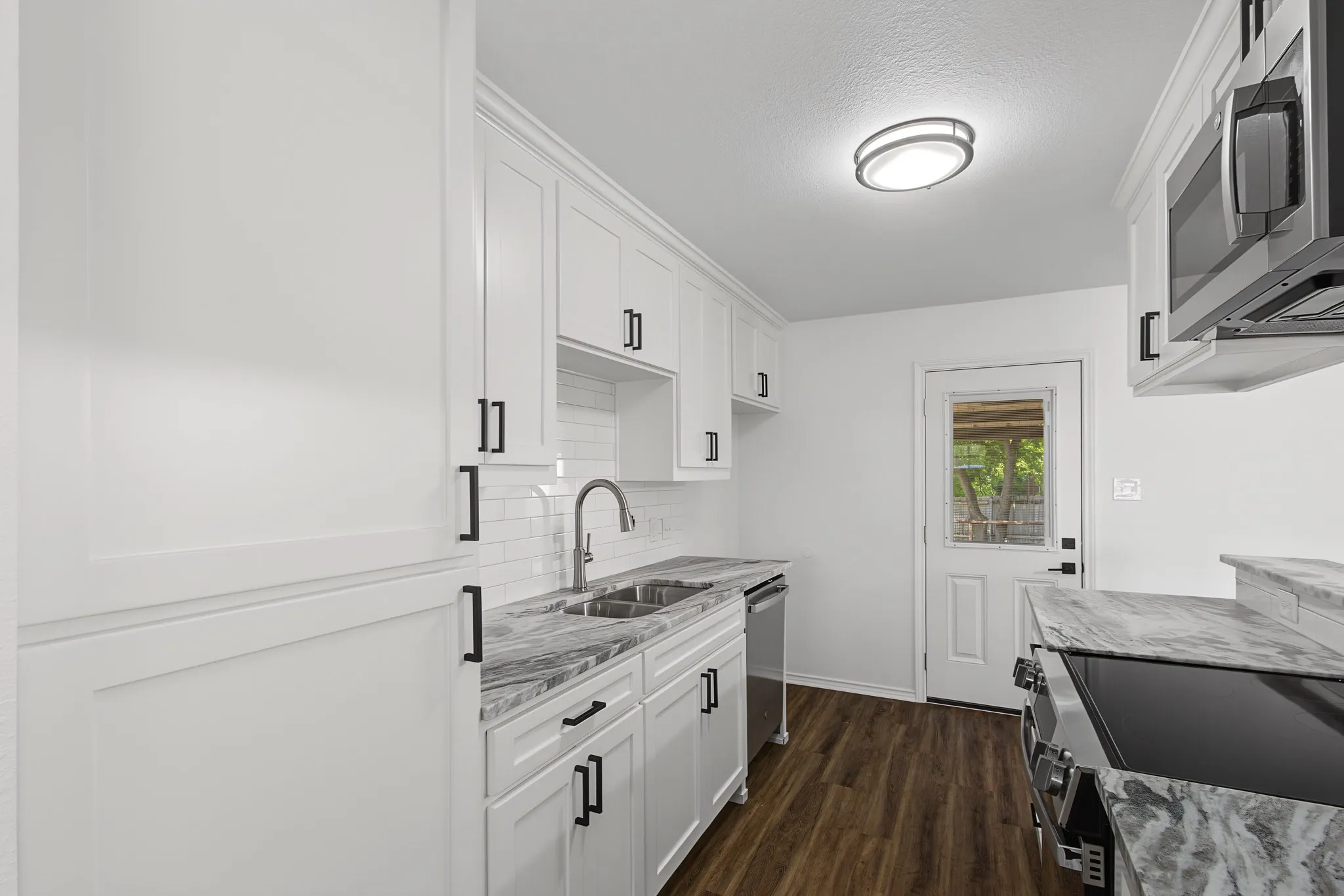 Single Family Residence For Sale in Denton County , 815 Steve Ct, Sanger, Texas 76266, 3 Bedroom, 2 Bathroom, 1 Garage spaces, 1,094 Sqft, built in 1994, mls#21328284, Real Estate Agent in Sanger, Homes For Sale in Denton county, Homes For Sale in Sanger, Realtor in Sanger Texas, Real Estate Brokerage Independent Realty Texas, Luminita Cordes Realtor