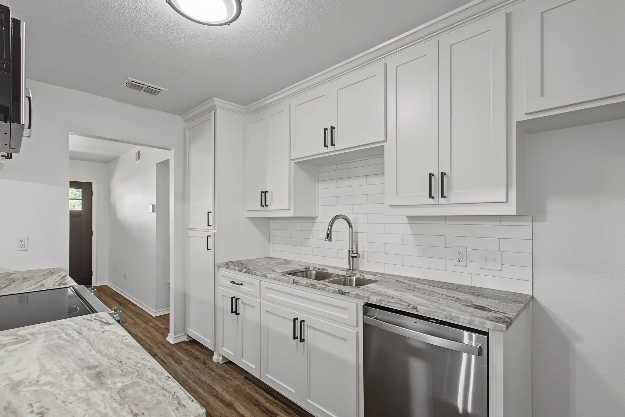 Single Family Residence For Sale in Denton County , 815 Steve Ct, Sanger, Texas 76266, 3 Bedroom, 2 Bathroom, 1 Garage spaces, 1,094 Sqft, built in 1994, mls#21328284, Real Estate Agent in Sanger, Homes For Sale in Denton county, Homes For Sale in Sanger, Realtor in Sanger Texas, Real Estate Brokerage Independent Realty Texas, Luminita Cordes Realtor