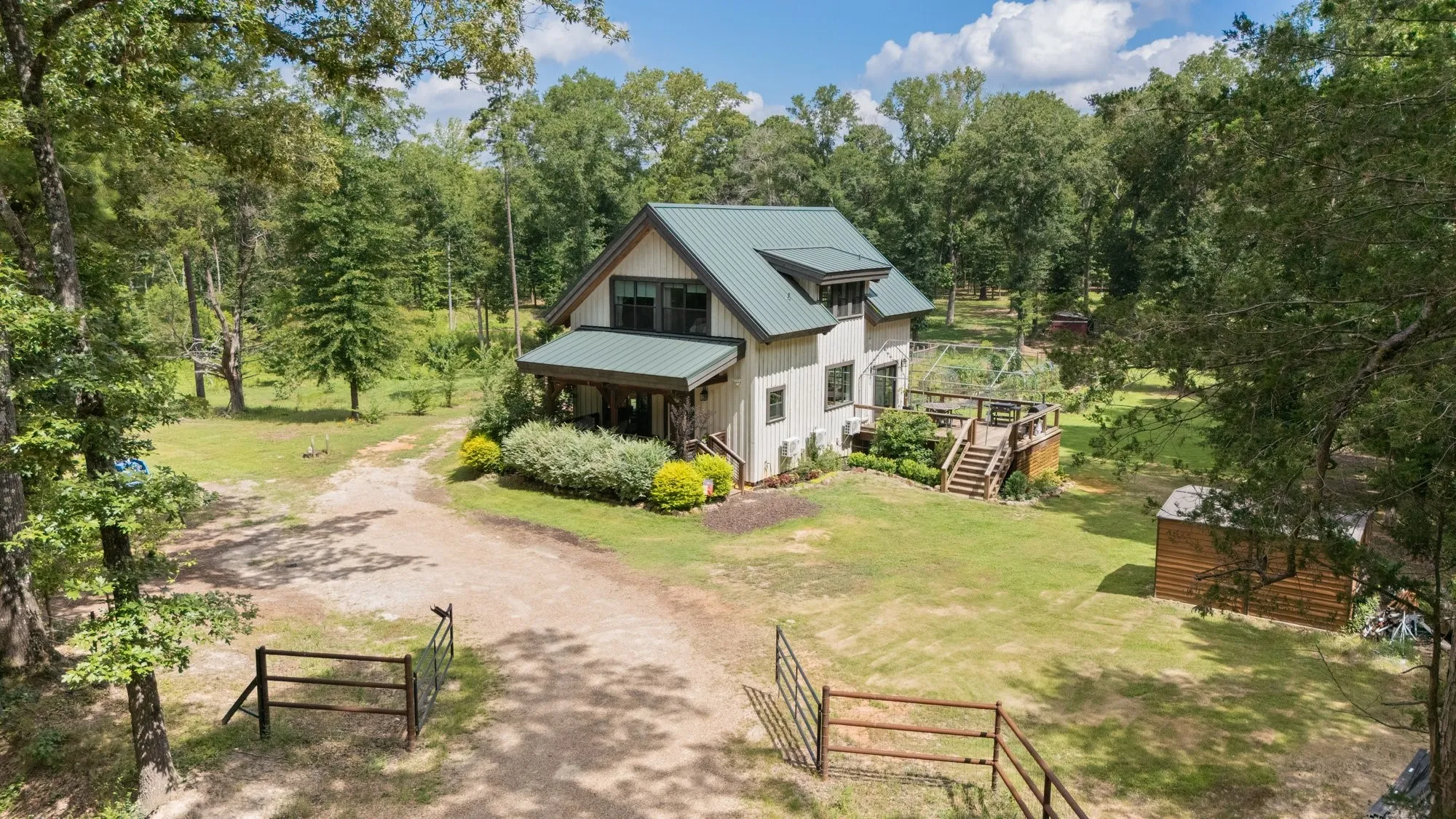 Farm For Sale in Wood County , 188 CR 4583, Winnsboro, Texas 75494, 4 Bedroom, 4 Bathroom, Garage spaces, 2,230 Sqft, built in 2022, mls#21328297, Real Estate Agent in Winnsboro, Homes For Sale in Wood county, Homes For Sale in Winnsboro, Realtor in Winnsboro Texas, Real Estate Brokerage Independent Realty Texas, Luminita Cordes Realtor