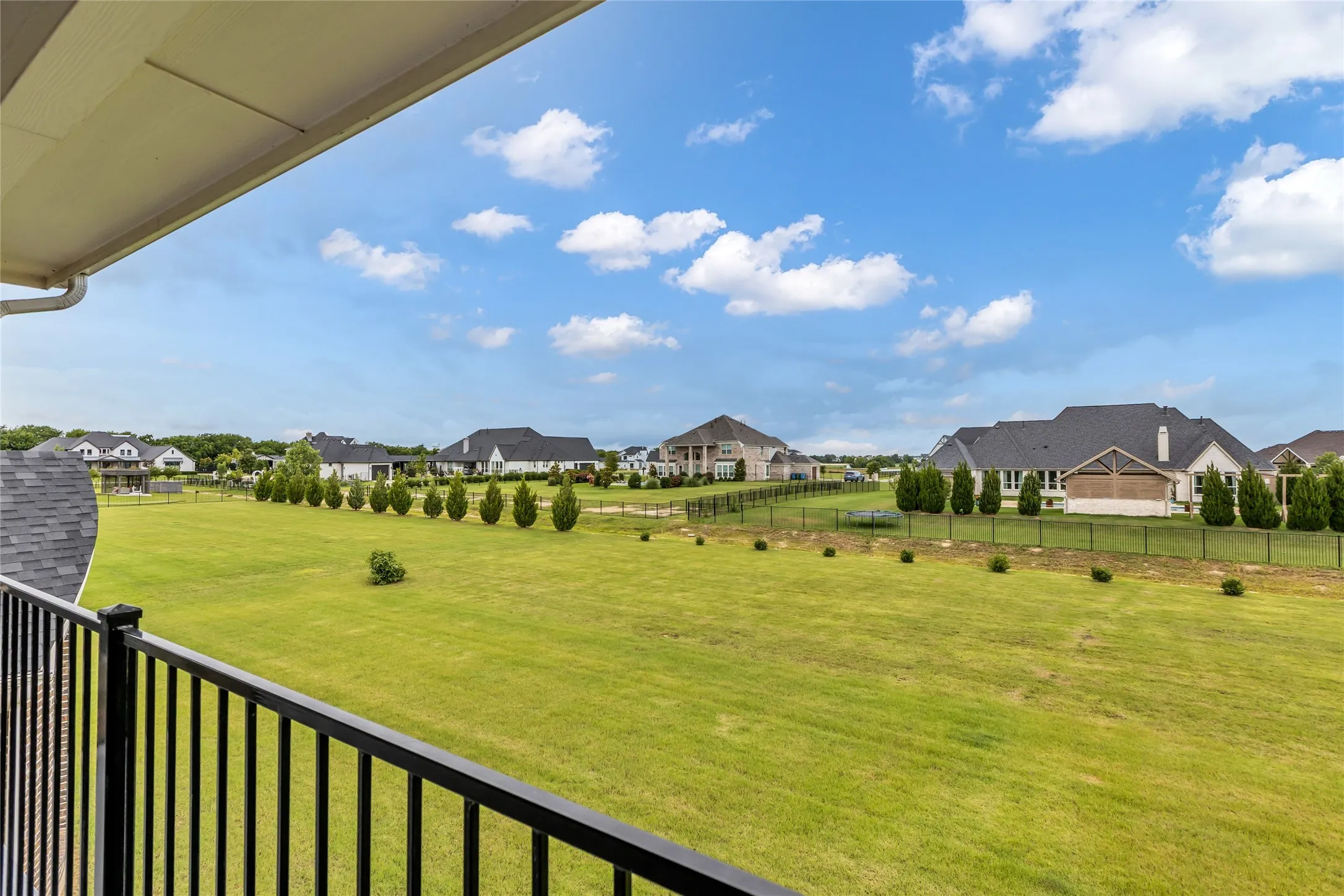 Single Family Residence For Sale in Collin County , 6309 Holbrook Circle, Parker, Texas 75002, 6 Bedroom, 4 Bathroom, 3 Garage spaces, 4,901 Sqft, built in 2018, mls#21327804, Real Estate Agent in Parker, Homes For Sale in Collin county, Homes For Sale in Parker, Realtor in Parker Texas, Real Estate Brokerage Independent Realty Texas, Luminita Cordes Realtor