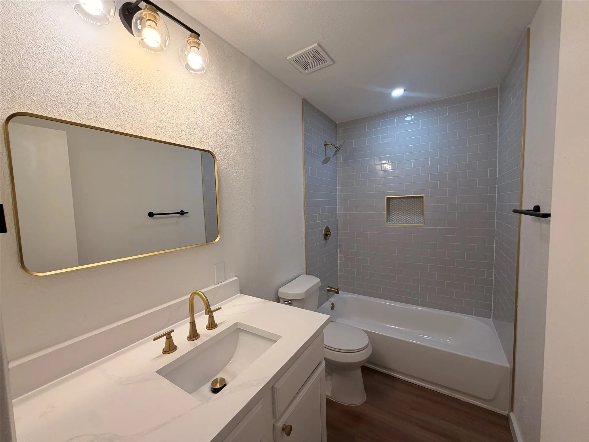 Duplex For Rent in Tarrant County , 4311 Gorman Drive A, Fort Worth, Texas 76132, 2 Bedroom, 2 Bathroom, Garage spaces, 1,096 Sqft, built in 1969, mls#21328311, Real Estate Agent in Fort Worth, Homes For Rent in Tarrant county, Homes For Rent in Fort Worth, Realtor in Fort Worth Texas, Real Estate Brokerage Independent Realty Texas, Luminita Cordes Realtor