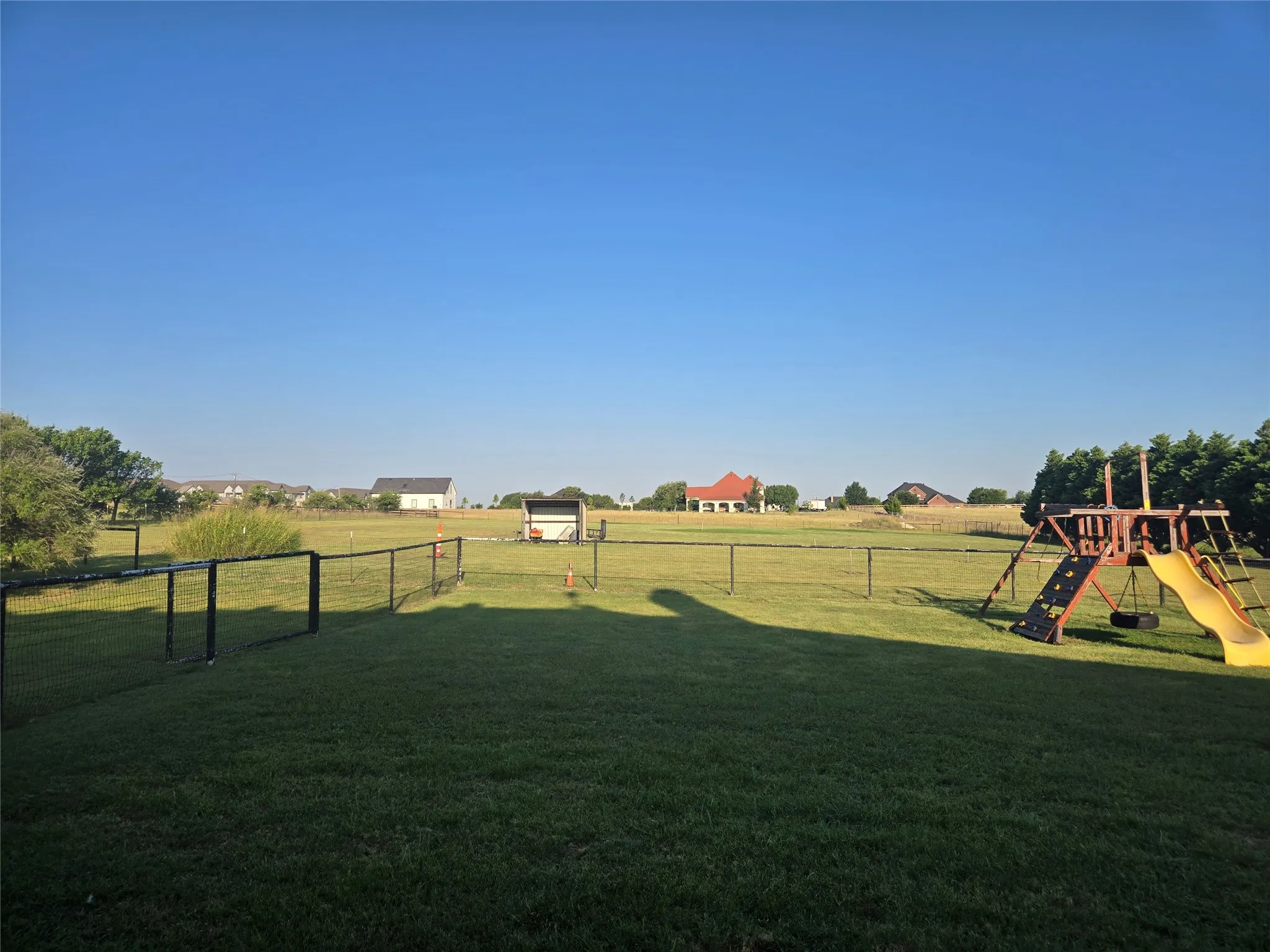 Single Family Residence For Sale in Collin County , 2315 S Coit Road, Celina, Texas 75009, 3 Bedrooms, 3 Bathrooms, 3 Garage spaces, 2,588 Sqft, built in 2003, Price $1,299,000, mls#21327511, Real Estate Agent in Celina, Homes For Sale in Collin county, Homes For Sale in Celina, Realtor in Celina Texas, Real Estate Brokerage Independent Realty Texas, Luminita Cordes Realtor
