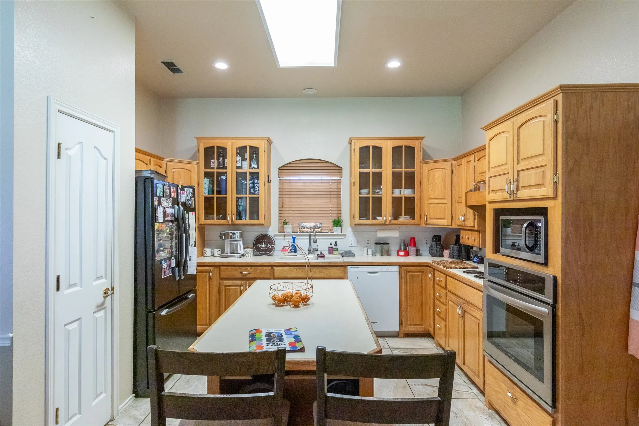 Single Family Residence For Sale in Taylor County , 5150 Rusty Trail, Abilene, Texas 79606, 3 Bedroom, 2 Bathroom, 2 Garage spaces, 1,984 Sqft, built in 1996, mls#21323112, Real Estate Agent in Abilene, Homes For Sale in Taylor county, Homes For Sale in Abilene, Realtor in Abilene Texas, Real Estate Brokerage Independent Realty Texas, Luminita Cordes Realtor