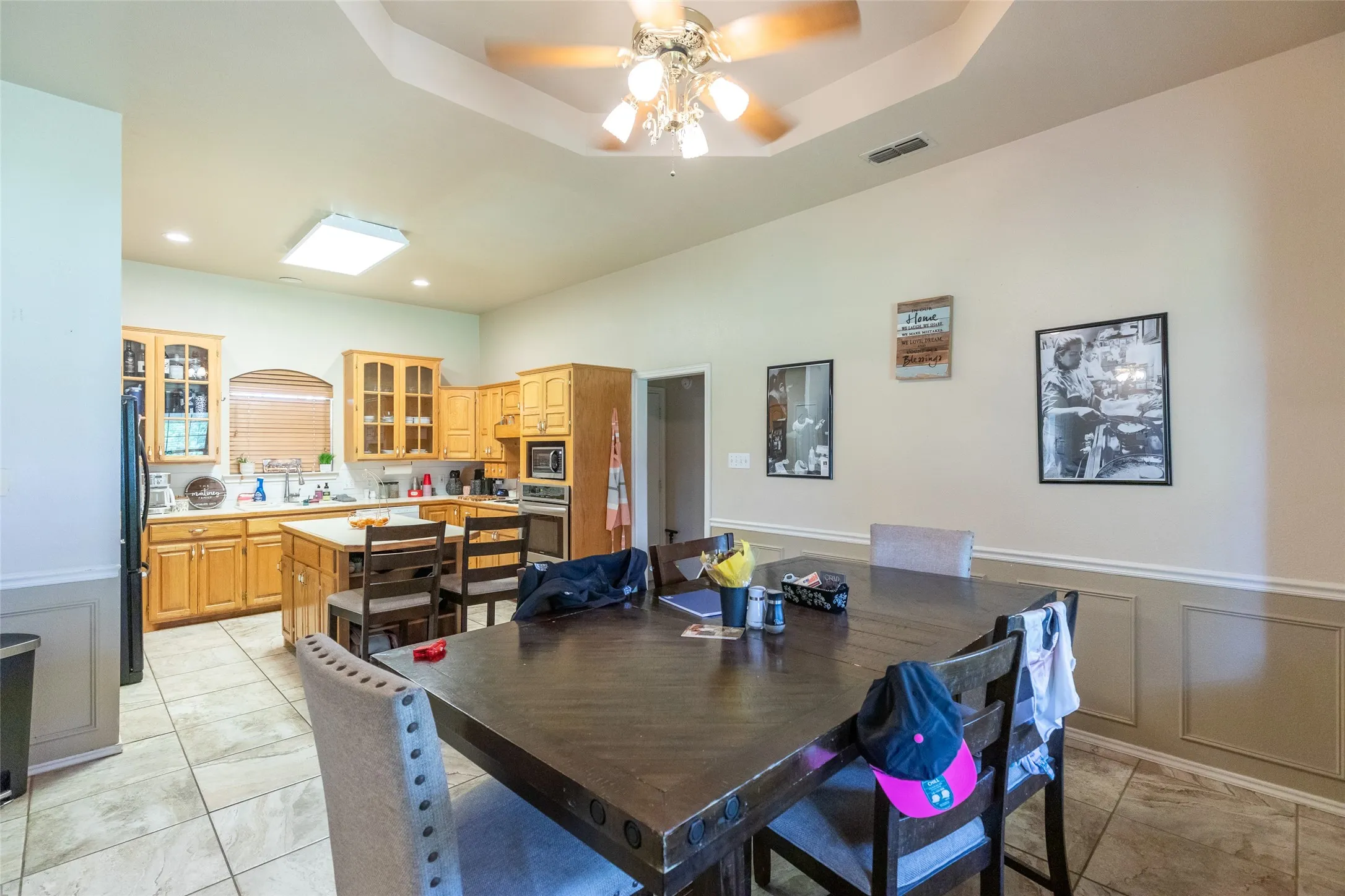 Single Family Residence For Sale in Taylor County , 5150 Rusty Trail, Abilene, Texas 79606, 3 Bedroom, 2 Bathroom, 2 Garage spaces, 1,984 Sqft, built in 1996, mls#21323112, Real Estate Agent in Abilene, Homes For Sale in Taylor county, Homes For Sale in Abilene, Realtor in Abilene Texas, Real Estate Brokerage Independent Realty Texas, Luminita Cordes Realtor