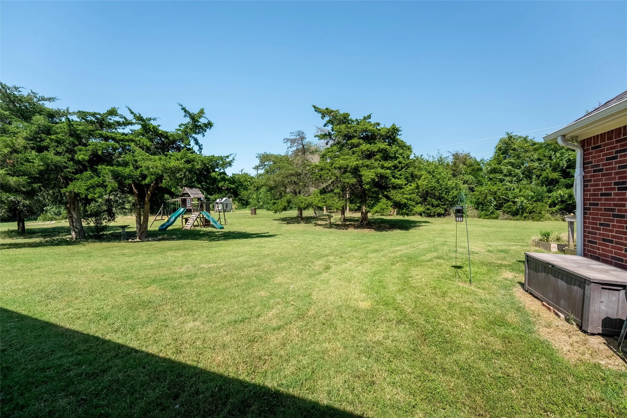 Single Family Residence For Sale in Ellis County , 4020 Zachs Court, Midlothian, Texas 76065, 5 Bedroom, 4 Bathroom, 2 Garage spaces, 3,182 Sqft, built in 2005, mls#21323242, Real Estate Agent in Midlothian, Homes For Sale in Ellis county, Homes For Sale in Midlothian, Realtor in Midlothian Texas, Real Estate Brokerage Independent Realty Texas, Luminita Cordes Realtor