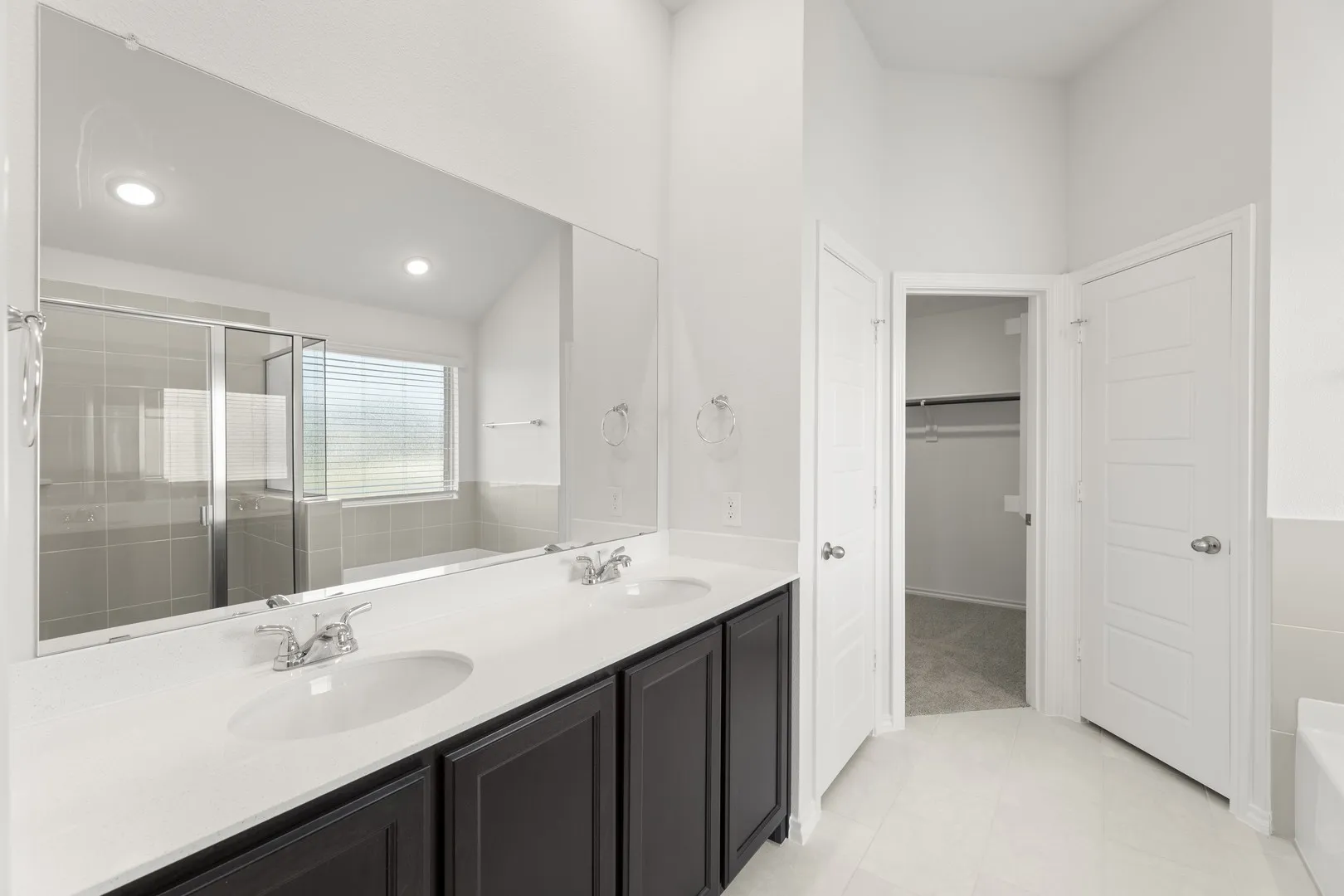 20. 3209 Mercer - Bath