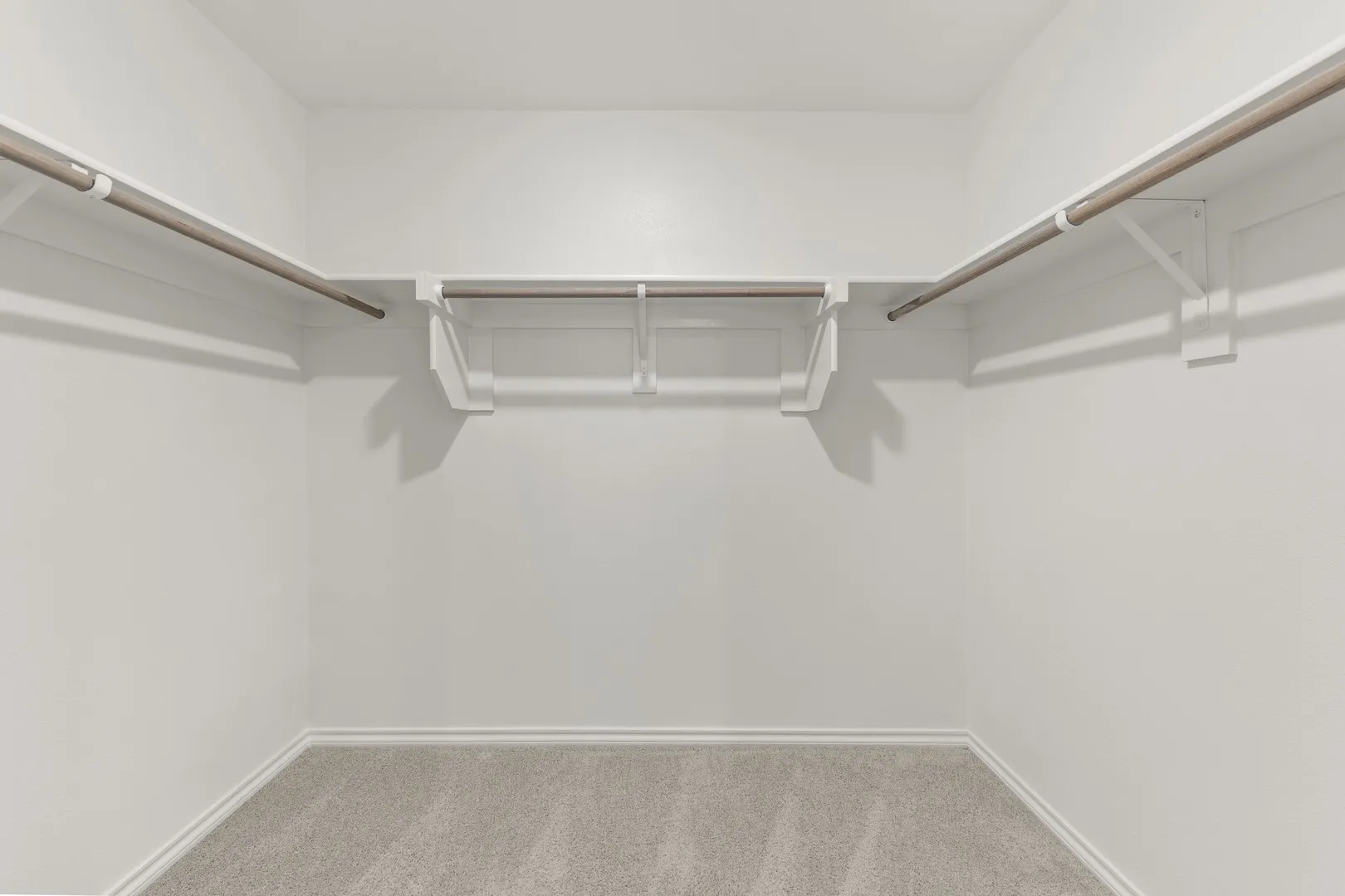 24. 3262 Ribisl - Closet