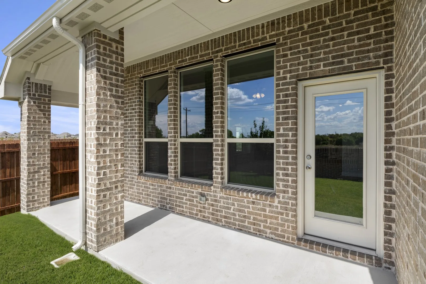 25. 6217 Delacroix - Patio
