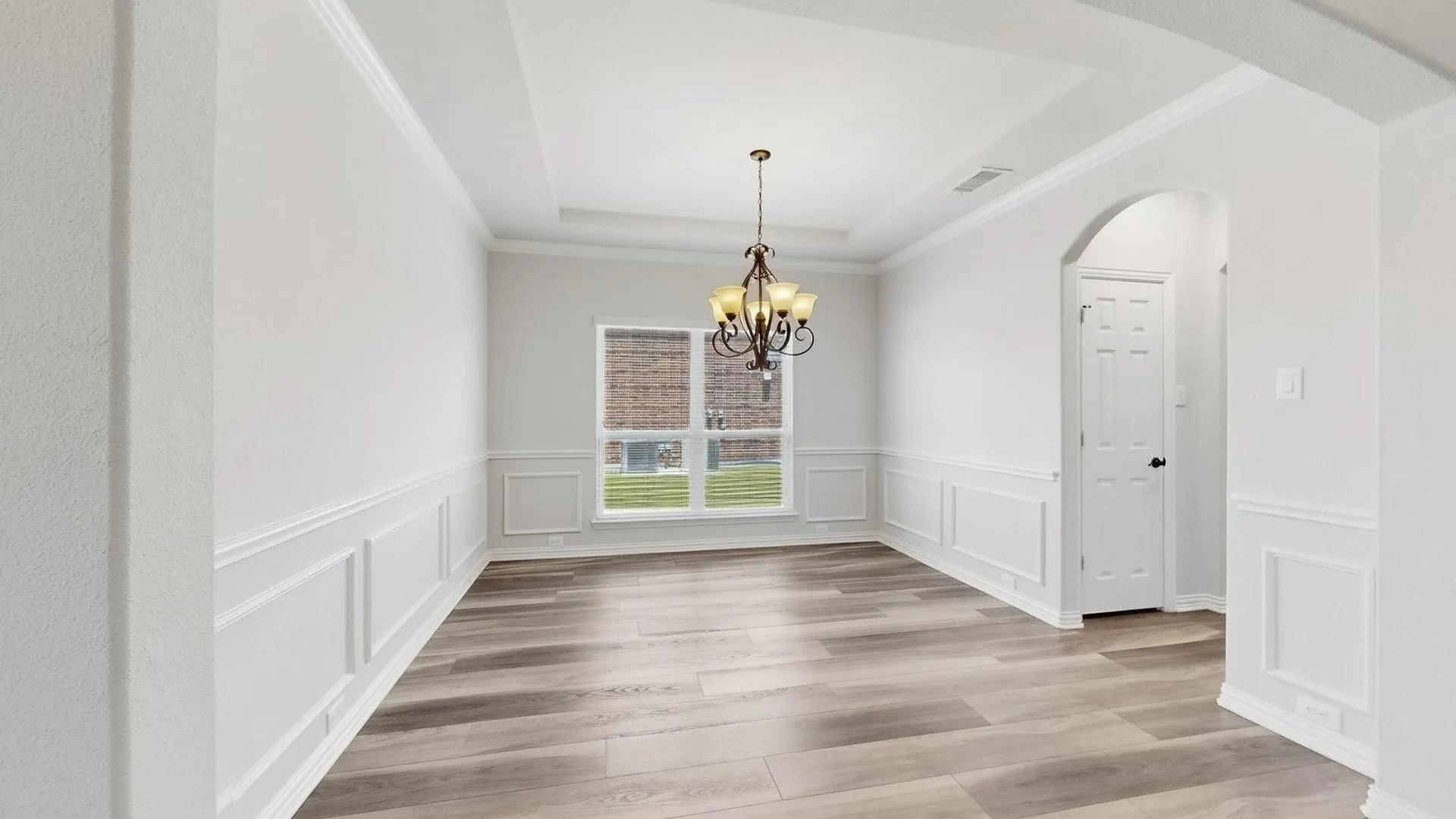 Single Family Residence For Sale in Kaufman County , 1212 Glendon Drive, Forney, Texas 75126, 4 Bedroom, 4 Bathroom, 2 Garage spaces, 3,406 Sqft, built in 2019, mls#21326675, Real Estate Agent in Forney, Homes For Sale in Kaufman county, Homes For Sale in Forney, Realtor in Forney Texas, Real Estate Brokerage Independent Realty Texas, Luminita Cordes Realtor