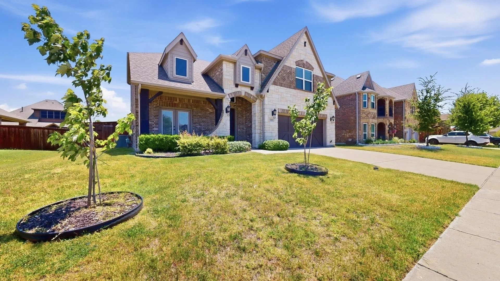 Single Family Residence For Sale in Kaufman County , 1212 Glendon Drive, Forney, Texas 75126, 4 Bedroom, 4 Bathroom, 2 Garage spaces, 3,406 Sqft, built in 2019, mls#21326675, Real Estate Agent in Forney, Homes For Sale in Kaufman county, Homes For Sale in Forney, Realtor in Forney Texas, Real Estate Brokerage Independent Realty Texas, Luminita Cordes Realtor