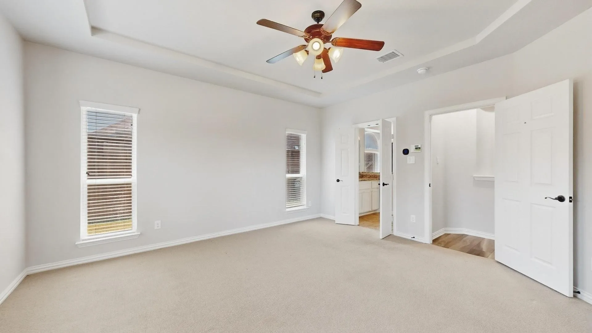 Single Family Residence For Sale in Kaufman County , 1212 Glendon Drive, Forney, Texas 75126, 4 Bedroom, 4 Bathroom, 2 Garage spaces, 3,406 Sqft, built in 2019, mls#21326675, Real Estate Agent in Forney, Homes For Sale in Kaufman county, Homes For Sale in Forney, Realtor in Forney Texas, Real Estate Brokerage Independent Realty Texas, Luminita Cordes Realtor