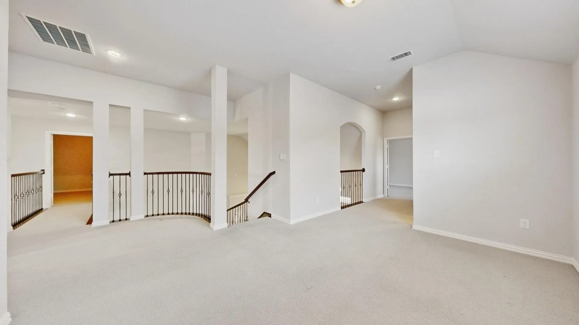Single Family Residence For Sale in Kaufman County , 1212 Glendon Drive, Forney, Texas 75126, 4 Bedroom, 4 Bathroom, 2 Garage spaces, 3,406 Sqft, built in 2019, mls#21326675, Real Estate Agent in Forney, Homes For Sale in Kaufman county, Homes For Sale in Forney, Realtor in Forney Texas, Real Estate Brokerage Independent Realty Texas, Luminita Cordes Realtor