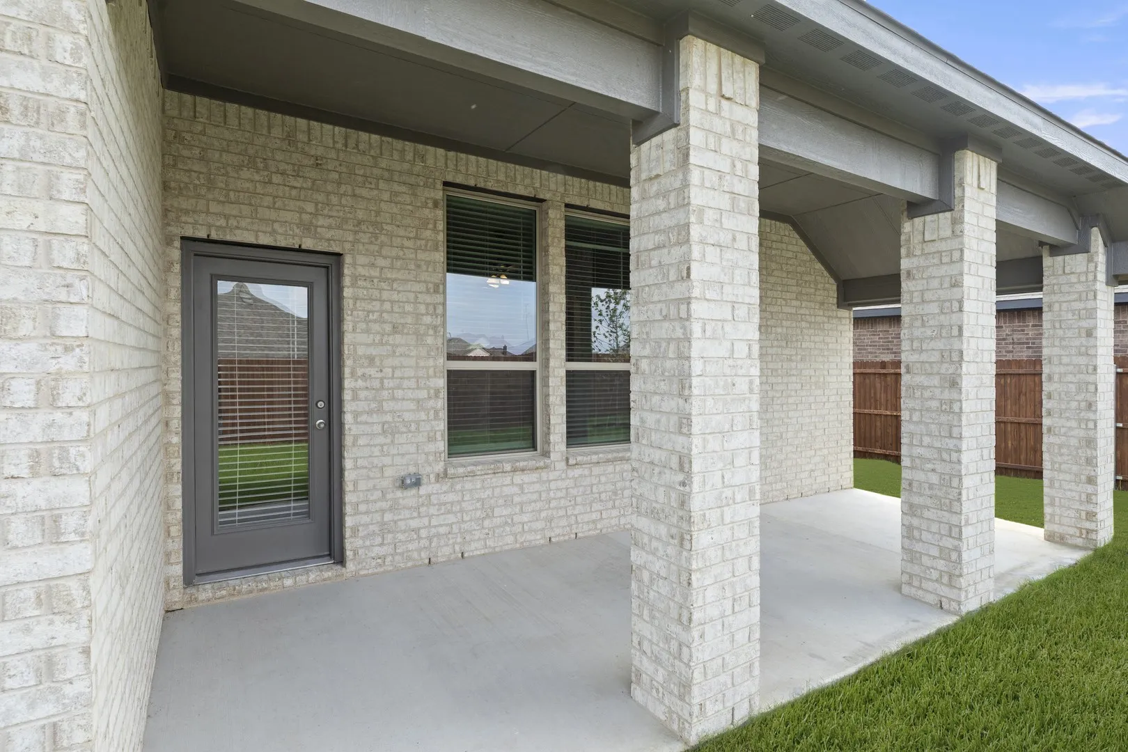 25. 117 Meadow - Patio