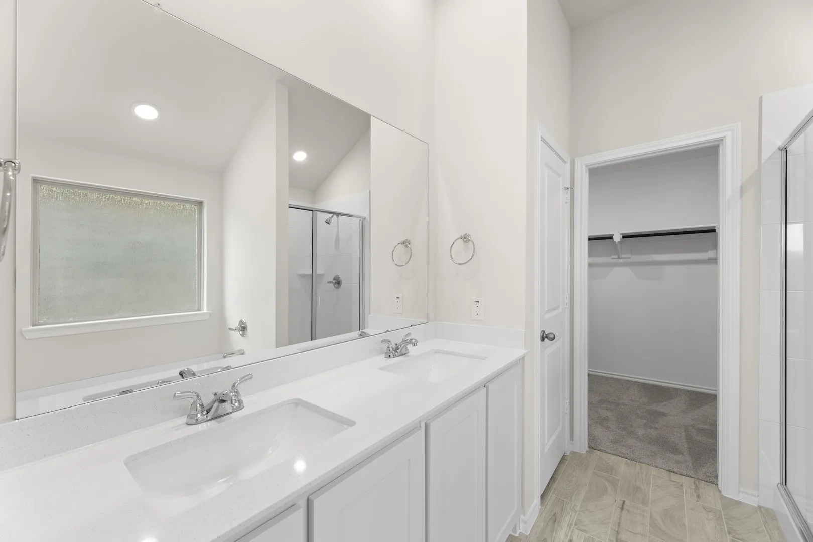 20. 211 Van Horn - Bath