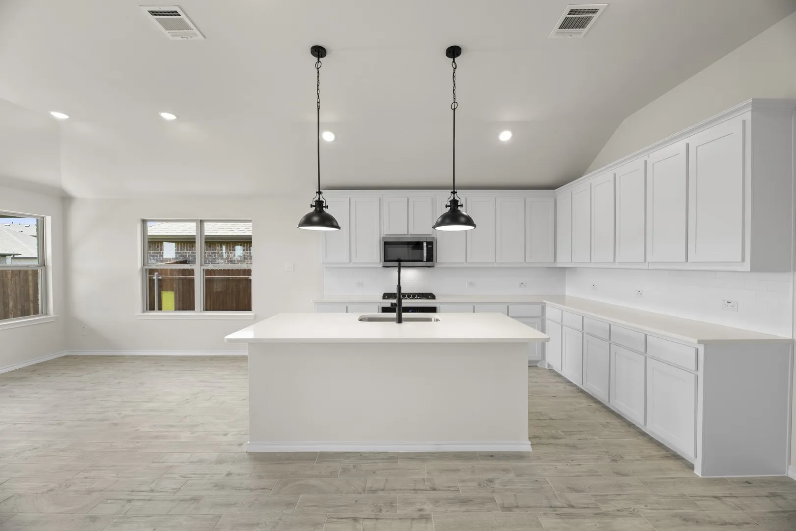 08. 211 Van Horn - Kitchen