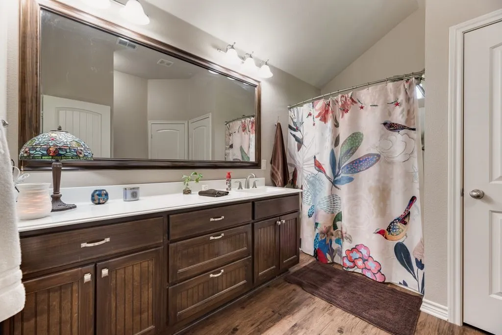 Single Family Residence For Sale in Kaufman County , 105 Baker Street, Forney, Texas 75126, 3 Bedroom, 2 Bathroom, 2 Garage spaces, 1,764 Sqft, built in 2014, mls#21323195, Real Estate Agent in Forney, Homes For Sale in Kaufman county, Homes For Sale in Forney, Realtor in Forney Texas, Real Estate Brokerage Independent Realty Texas, Luminita Cordes Realtor