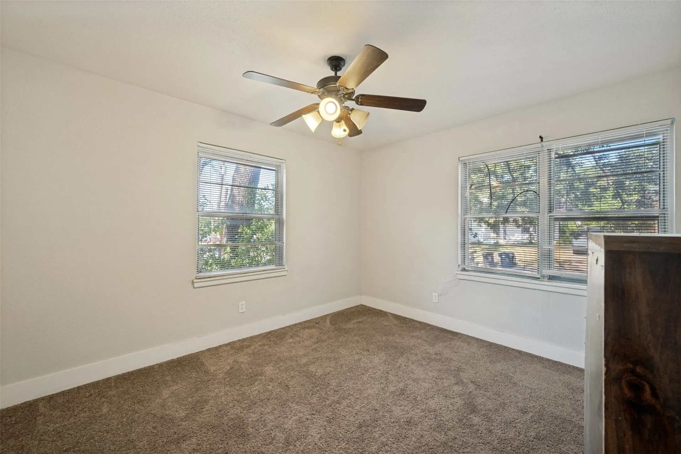 Single Family Residence For Sale in Tarrant County , 6336 Norma Street, Fort Worth, Texas 76112, 4 Bedroom, 2 Bathroom, Garage spaces, 1,763 Sqft, built in 1956, mls#21328350, Real Estate Agent in Fort Worth, Homes For Sale in Tarrant county, Homes For Sale in Fort Worth, Realtor in Fort Worth Texas, Real Estate Brokerage Independent Realty Texas, Luminita Cordes Realtor