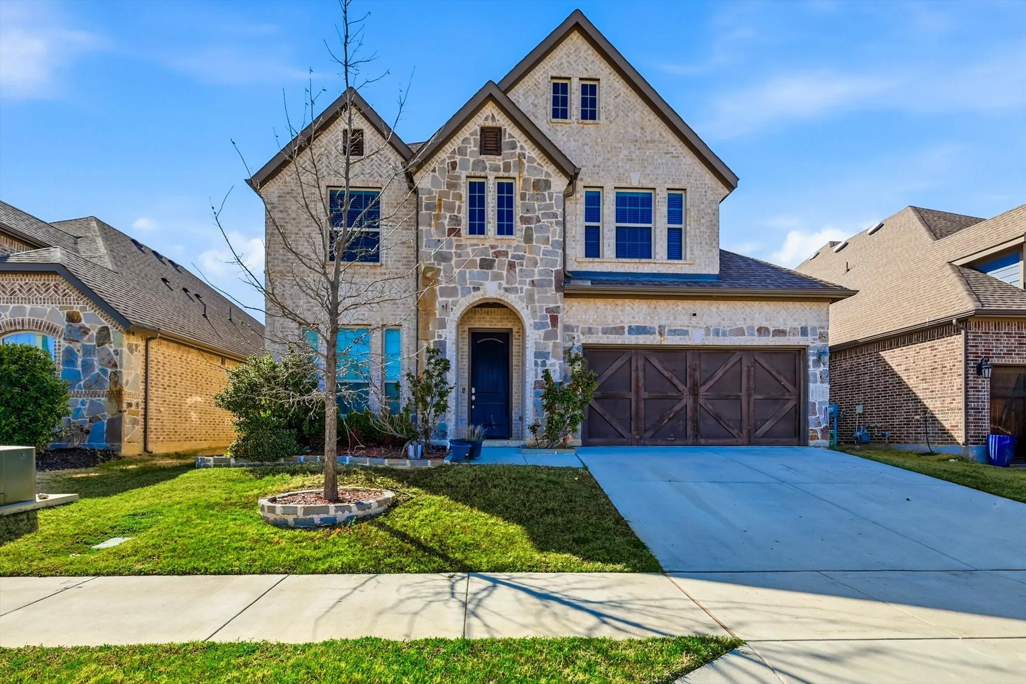 Single Family Residence For Sale in Tarrant County , 2717 Calloway Creek Drive, Fort Worth, Texas 76118, 4 Bedroom, 4 Bathroom, 2 Garage spaces, 3,345 Sqft, built in 2018, mls#21324417, Real Estate Agent in Fort Worth, Homes For Sale in Tarrant county, Homes For Sale in Fort Worth, Realtor in Fort Worth Texas, Real Estate Brokerage Independent Realty Texas, Luminita Cordes Realtor