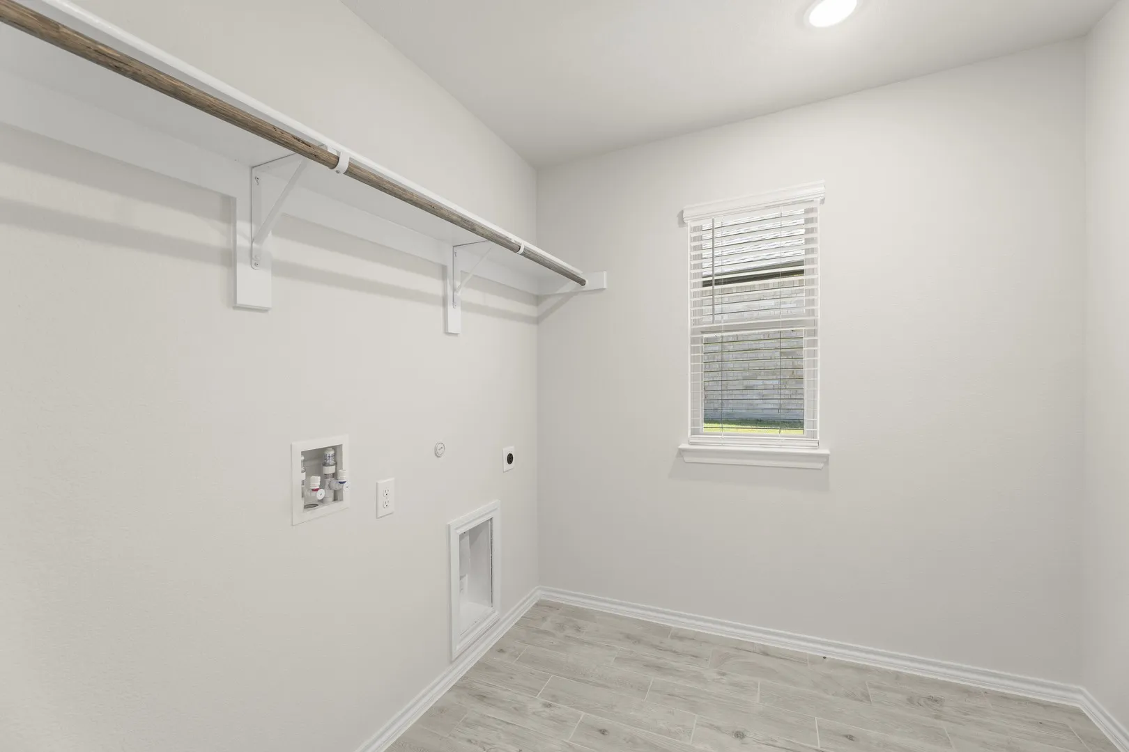 07. 1704 Quapaw - Utility
