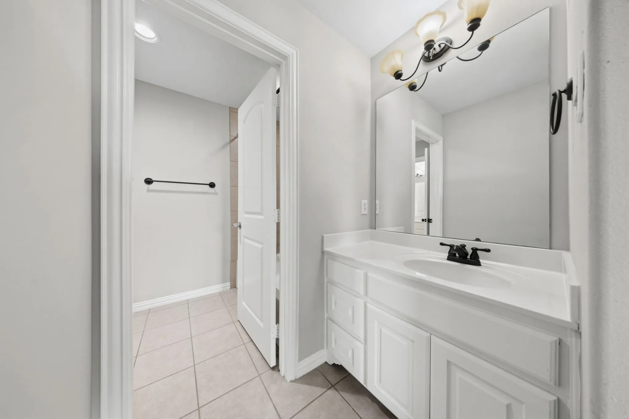 Single Family Residence For Sale in Collin County , 7912 Texian Trail, Mc Kinney, Texas 75070, 5 Bedroom, 4 Bathroom, 2 Garage spaces, 3,920 Sqft, built in 2007, mls#21328211, Real Estate Agent in Mc Kinney, Homes For Sale in Collin county, Homes For Sale in Mc Kinney, Realtor in Mc Kinney Texas, Real Estate Brokerage Independent Realty Texas, Luminita Cordes Realtor