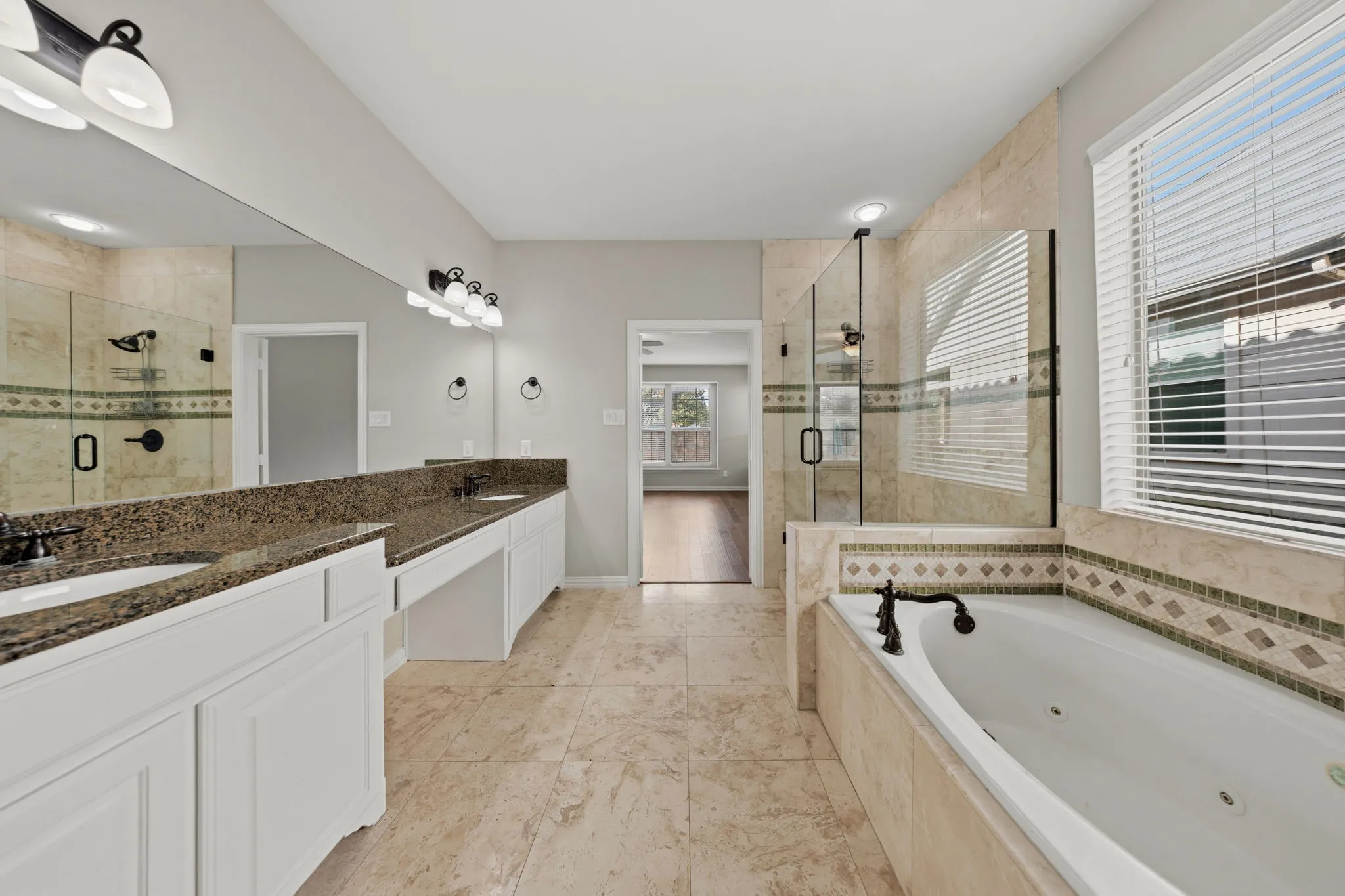 Single Family Residence For Sale in Collin County , 7912 Texian Trail, Mc Kinney, Texas 75070, 5 Bedroom, 4 Bathroom, 2 Garage spaces, 3,920 Sqft, built in 2007, mls#21328211, Real Estate Agent in Mc Kinney, Homes For Sale in Collin county, Homes For Sale in Mc Kinney, Realtor in Mc Kinney Texas, Real Estate Brokerage Independent Realty Texas, Luminita Cordes Realtor