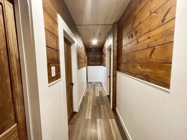 Single Family Residence For Sale in Rusk County , 8262 US Highway 84 W, Mount Enterprise, Texas 75681, 5 Bedroom, 3 Bathroom, 4 Garage spaces, 2,630 Sqft, built in 1930, mls#21328038, Real Estate Agent in Mount Enterprise, Homes For Sale in Rusk county, Homes For Sale in Mount Enterprise, Realtor in Mount Enterprise Texas, Real Estate Brokerage Independent Realty Texas, Luminita Cordes Realtor
