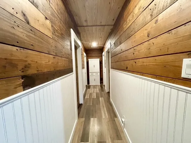 Single Family Residence For Sale in Rusk County , 8262 US Highway 84 W, Mount Enterprise, Texas 75681, 5 Bedroom, 3 Bathroom, 4 Garage spaces, 2,630 Sqft, built in 1930, mls#21328038, Real Estate Agent in Mount Enterprise, Homes For Sale in Rusk county, Homes For Sale in Mount Enterprise, Realtor in Mount Enterprise Texas, Real Estate Brokerage Independent Realty Texas, Luminita Cordes Realtor