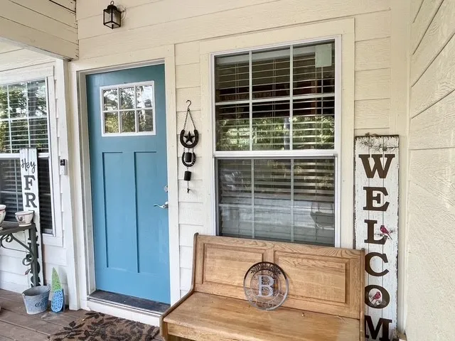 Single Family Residence For Sale in Rusk County , 8262 US Highway 84 W, Mount Enterprise, Texas 75681, 5 Bedroom, 3 Bathroom, 4 Garage spaces, 2,630 Sqft, built in 1930, mls#21328038, Real Estate Agent in Mount Enterprise, Homes For Sale in Rusk county, Homes For Sale in Mount Enterprise, Realtor in Mount Enterprise Texas, Real Estate Brokerage Independent Realty Texas, Luminita Cordes Realtor