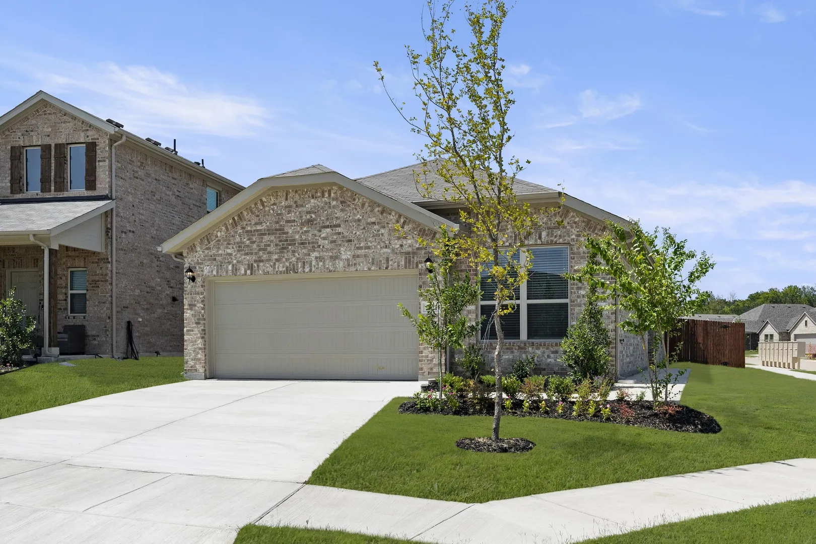 2521 Russell - Front (2)