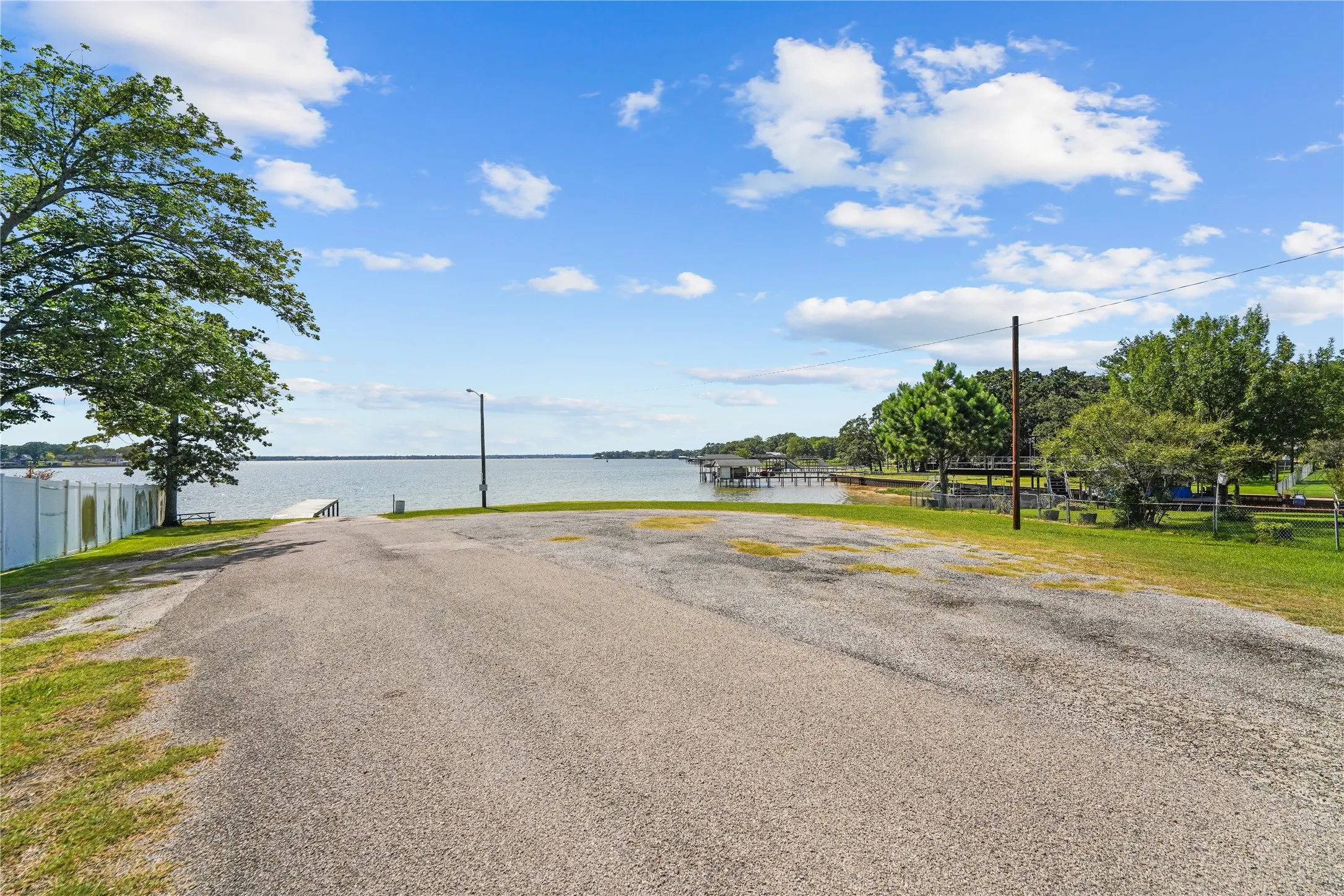 Single Family Residence For Sale in Henderson County , 6156 Inca Drive, Mabank, Texas 75156, 3 Bedroom, 2 Bathroom, Garage spaces, 1,500 Sqft, built in 2022, mls#21326480, Real Estate Agent in Mabank, Homes For Sale in Henderson county, Homes For Sale in Mabank, Realtor in Mabank Texas, Real Estate Brokerage Independent Realty Texas, Luminita Cordes Realtor